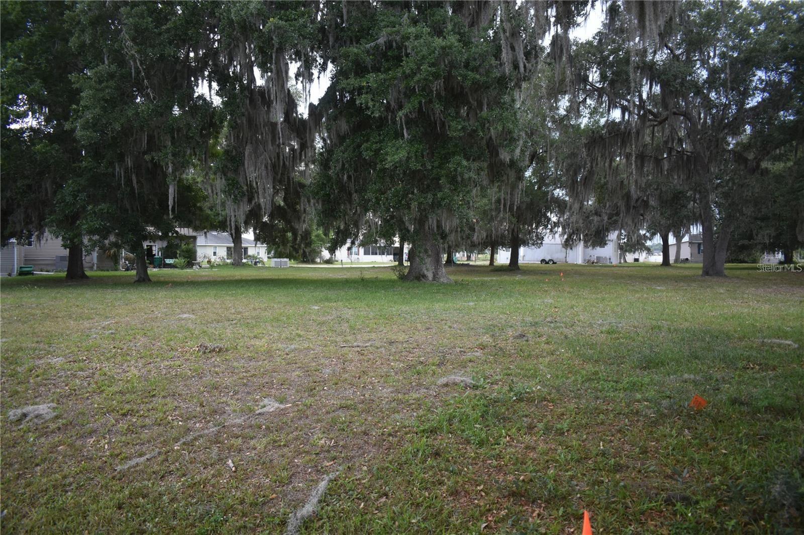 HERITAGE WOOD N LAKES ESTATES - Land