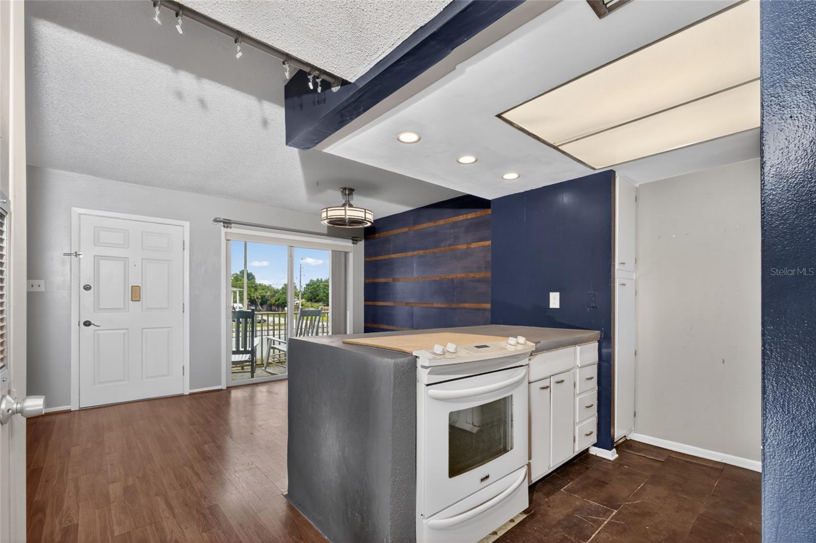 MAI KAI APTS - Residential