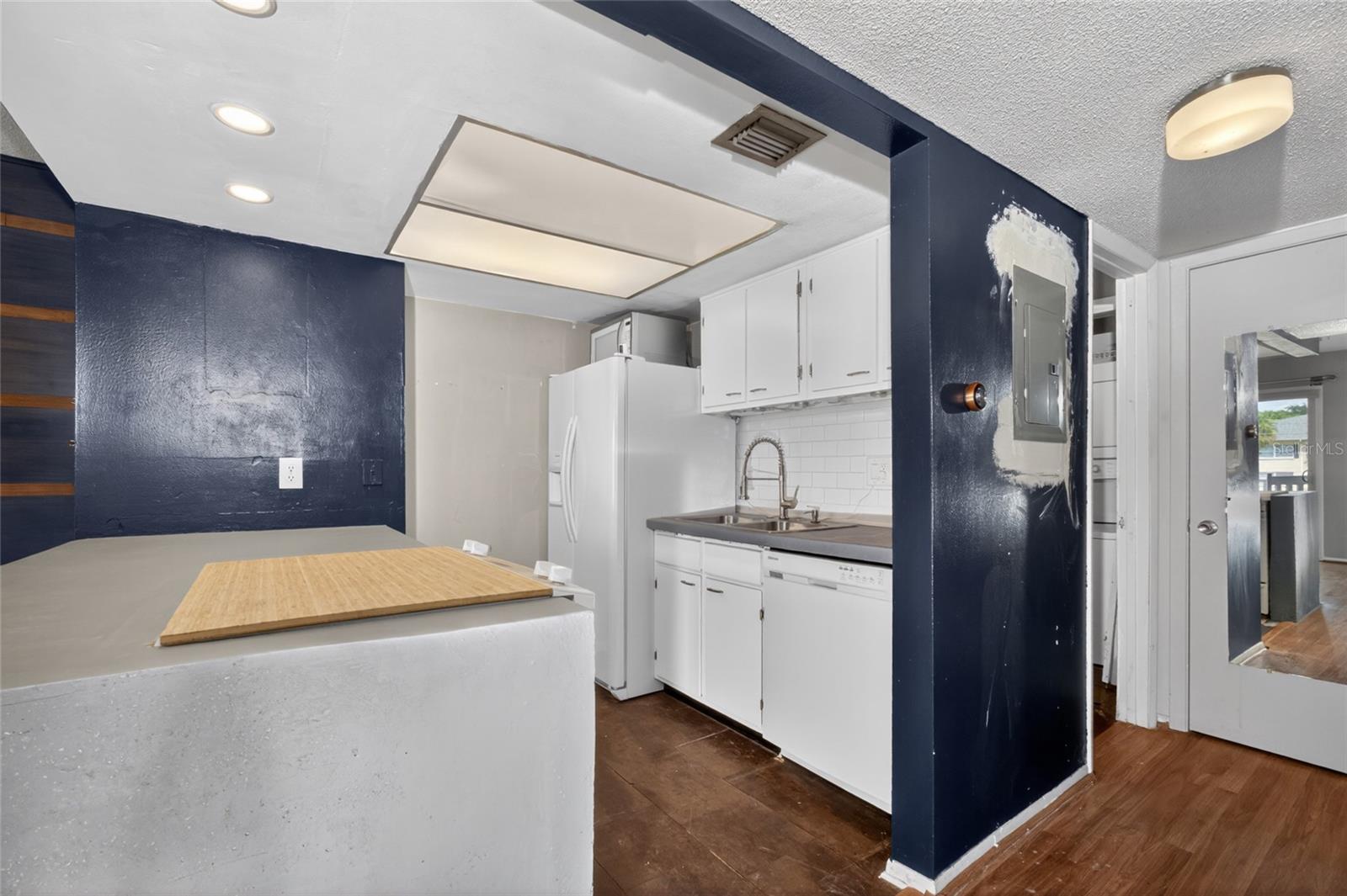 MAI KAI APTS - Residential