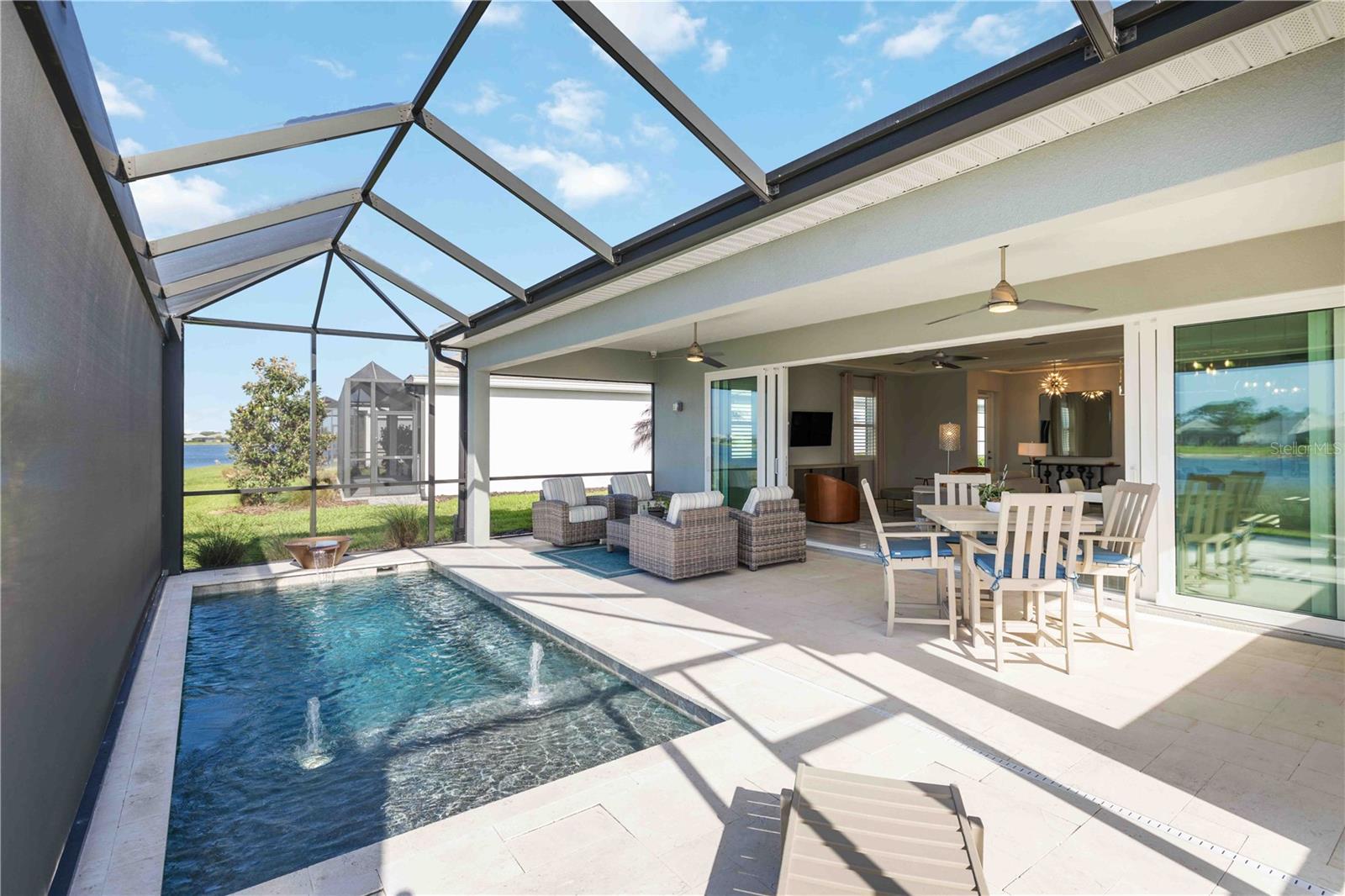 LAKEHOUSE COVE - Residential