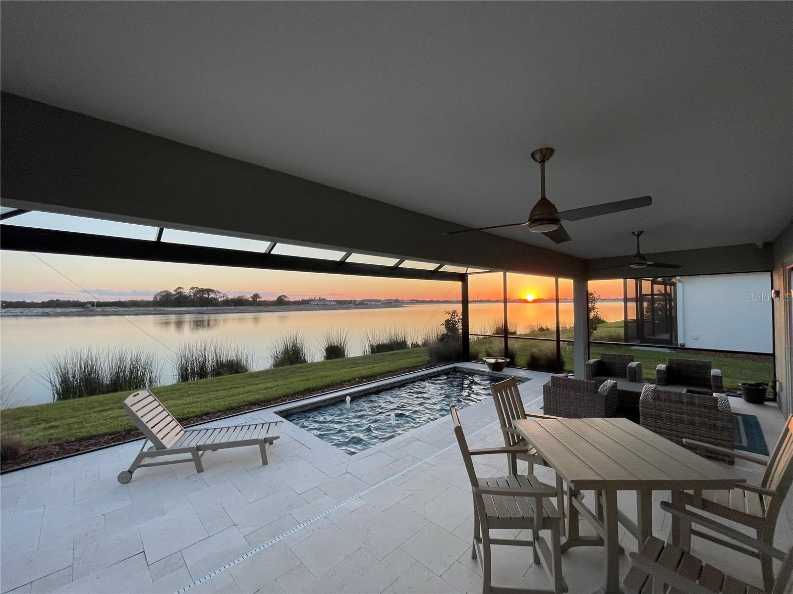 LAKEHOUSE COVE - Residential