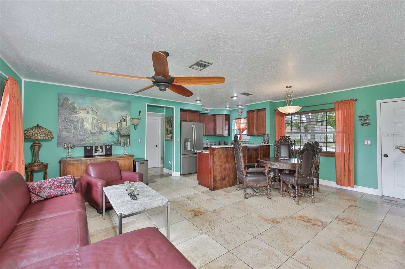 REPLAT OF BONAIRE BAYOU - Residential