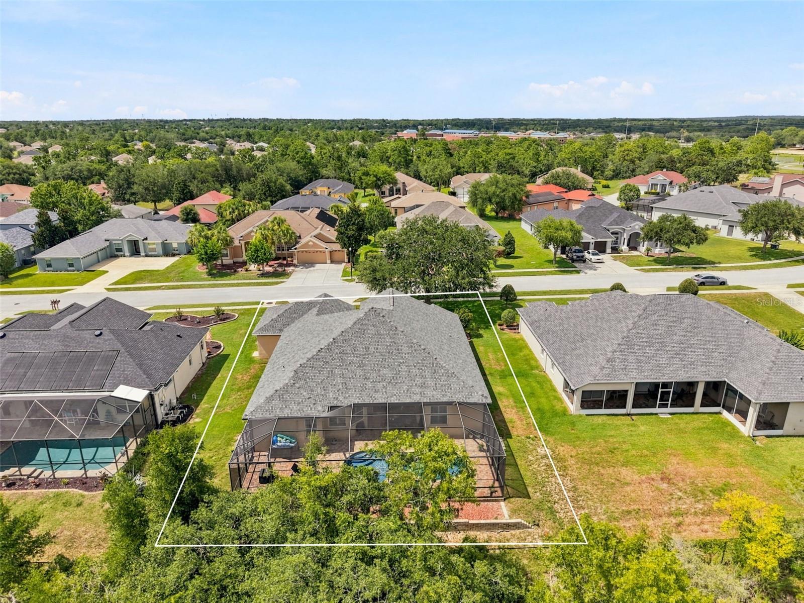 PRISTINE PLACE PH 6 - Residential