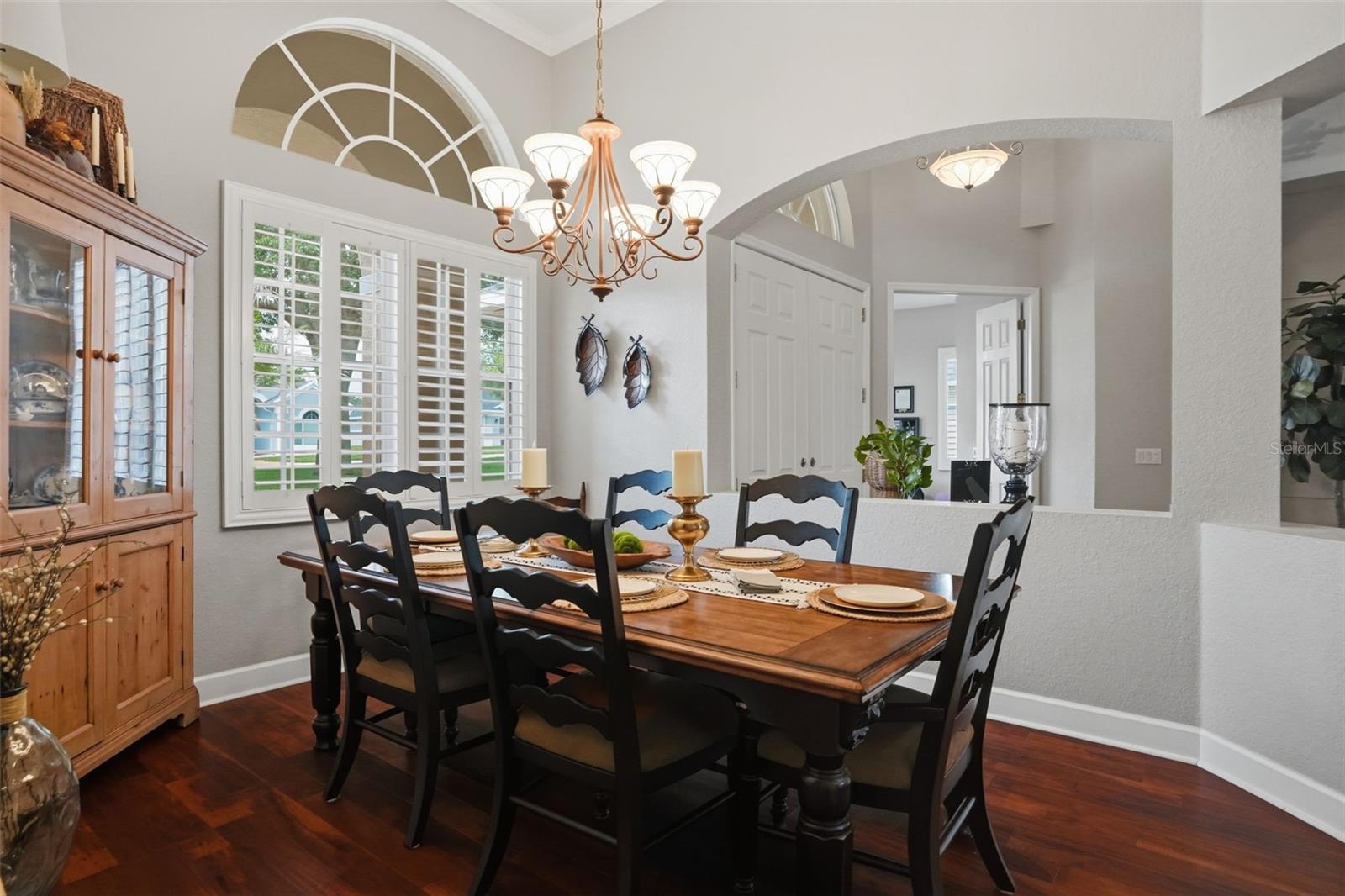 PRISTINE PLACE PH 6 - Residential