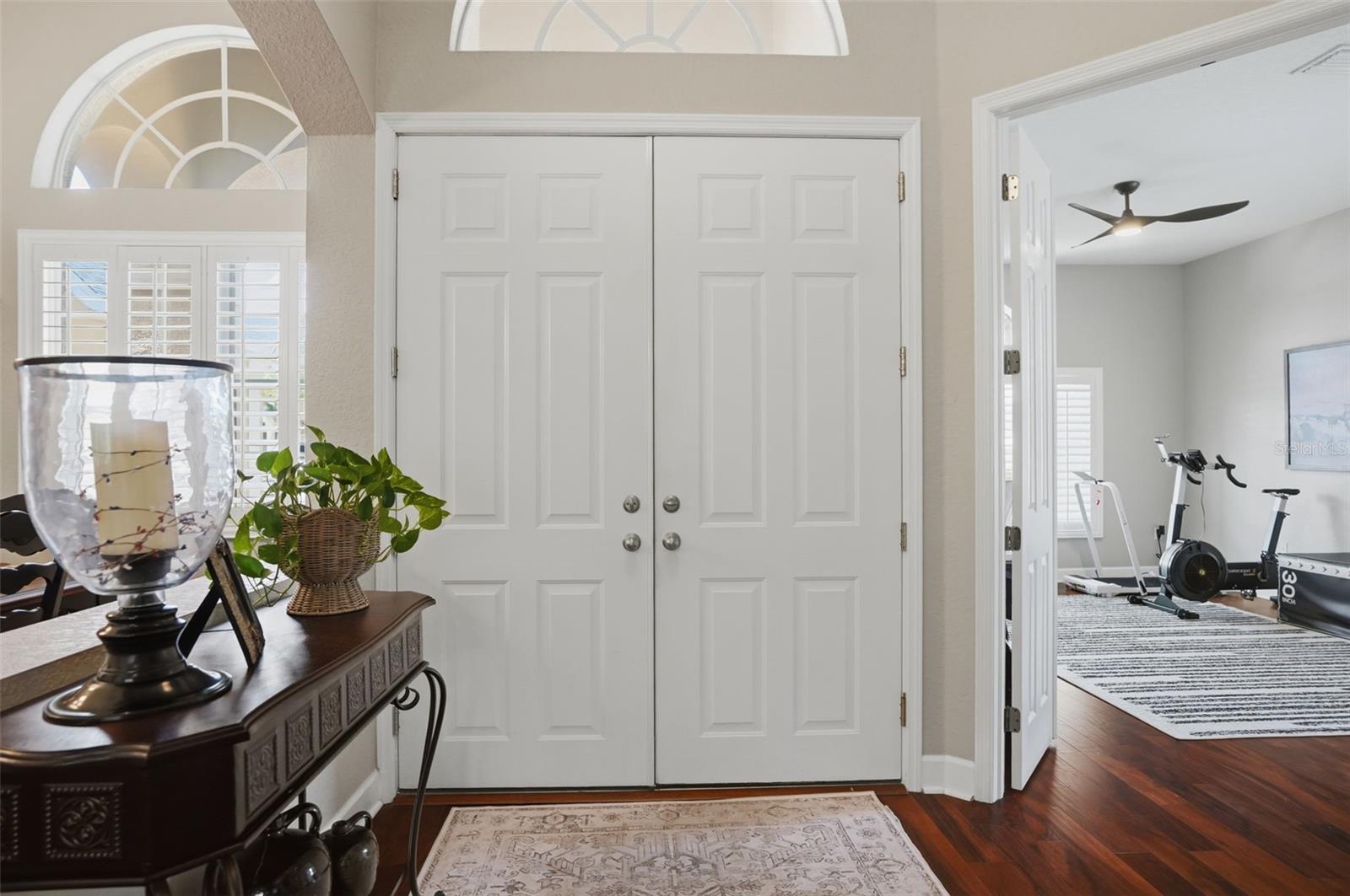 PRISTINE PLACE PH 6 - Residential