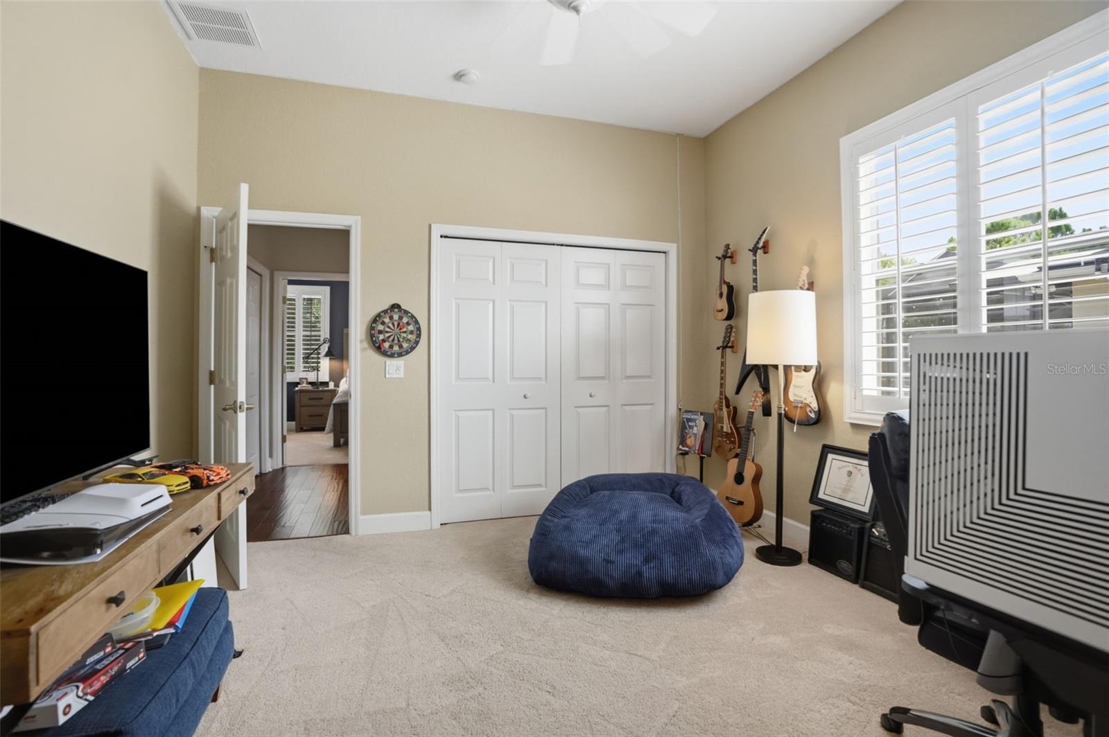 PRISTINE PLACE PH 6 - Residential