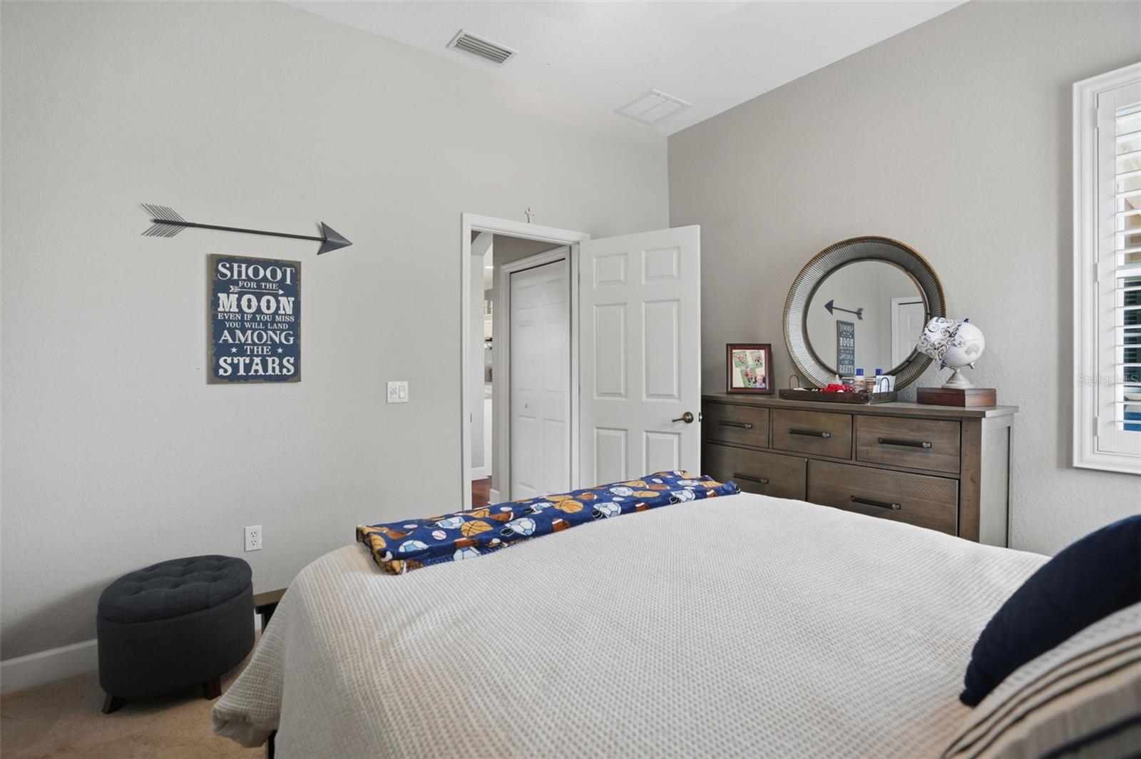 PRISTINE PLACE PH 6 - Residential
