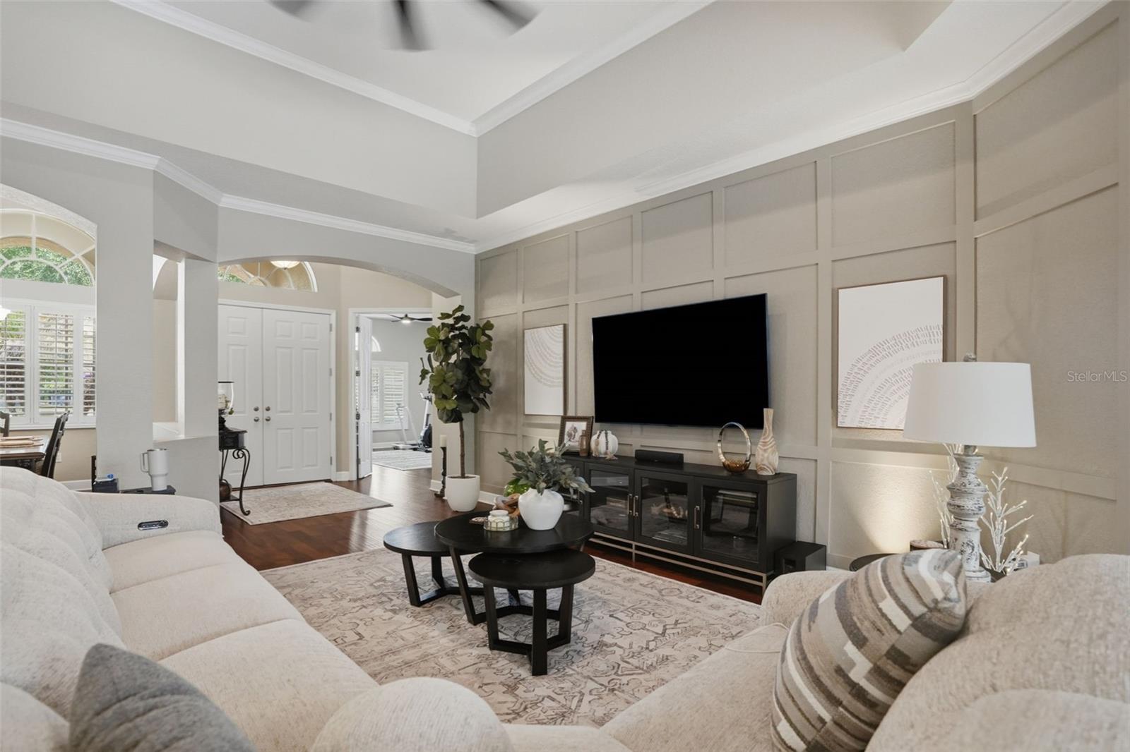 PRISTINE PLACE PH 6 - Residential