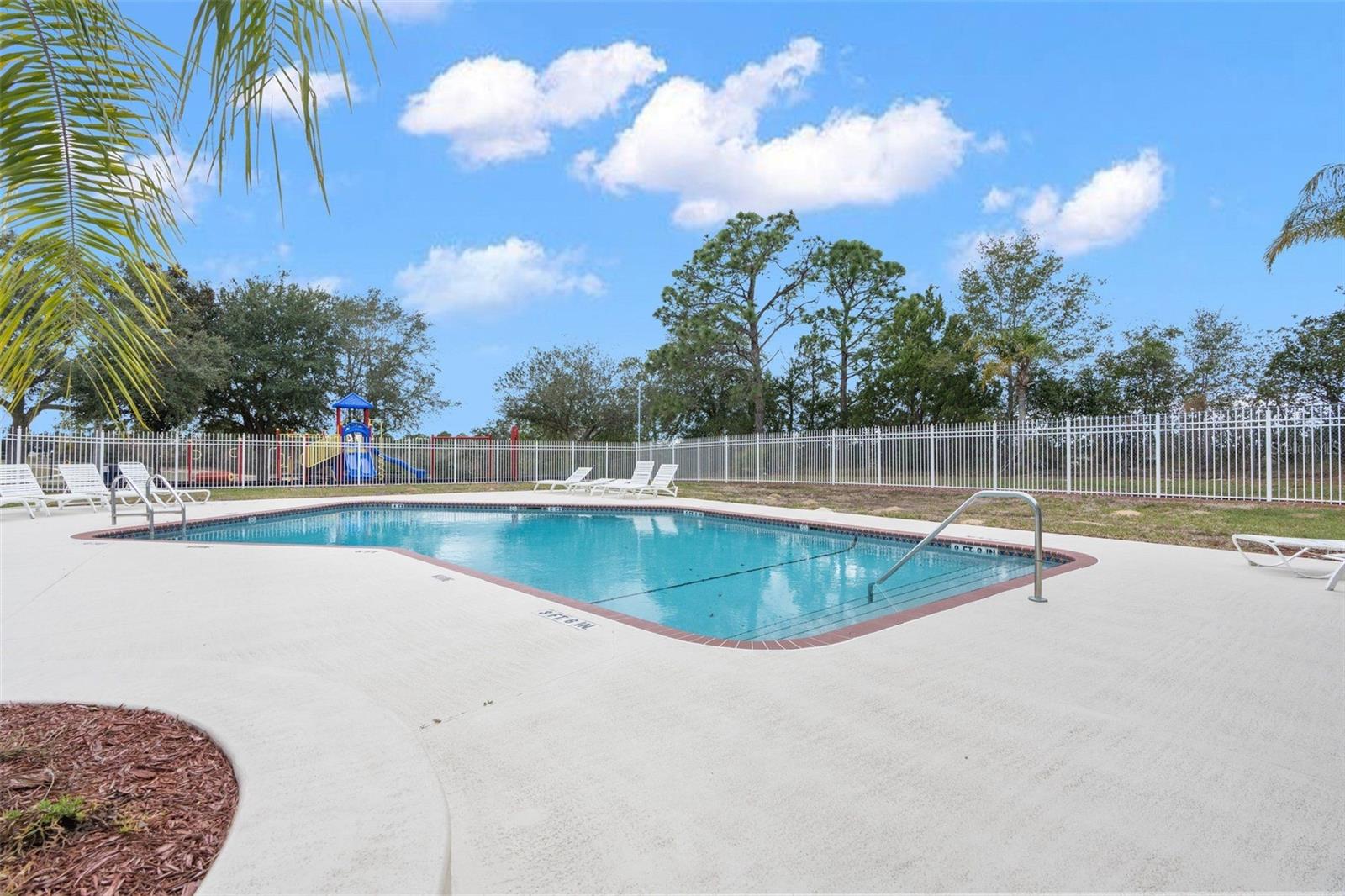 PRISTINE PLACE PH 6 - Residential