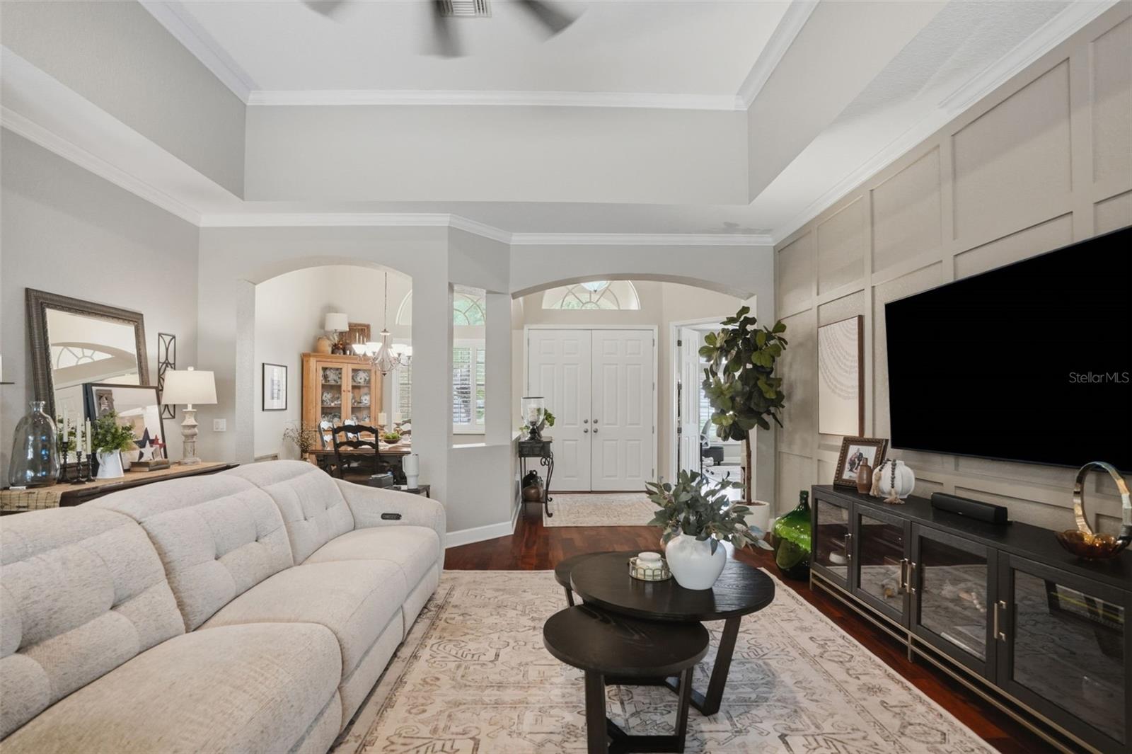 PRISTINE PLACE PH 6 - Residential