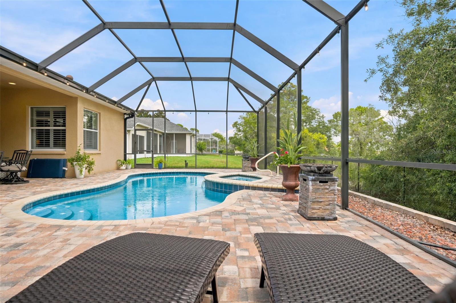 PRISTINE PLACE PH 6 - Residential