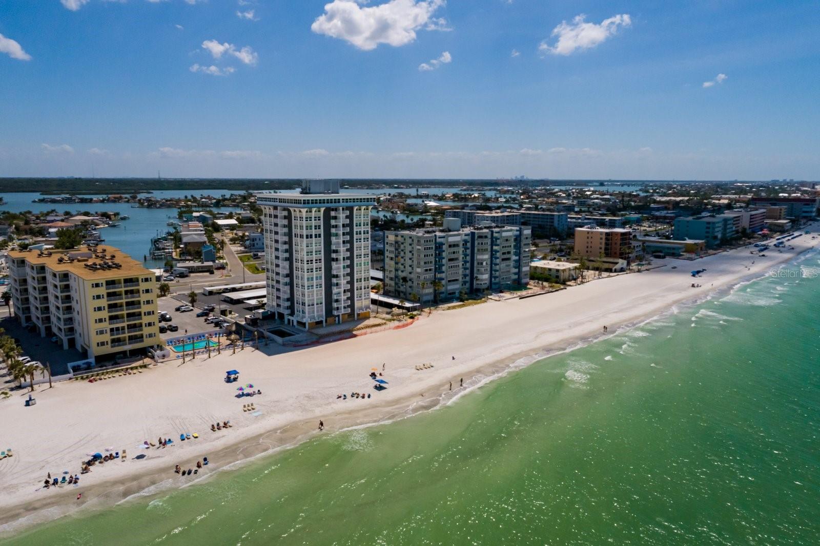 CLUB REDINGTON CONDO THE - Residential