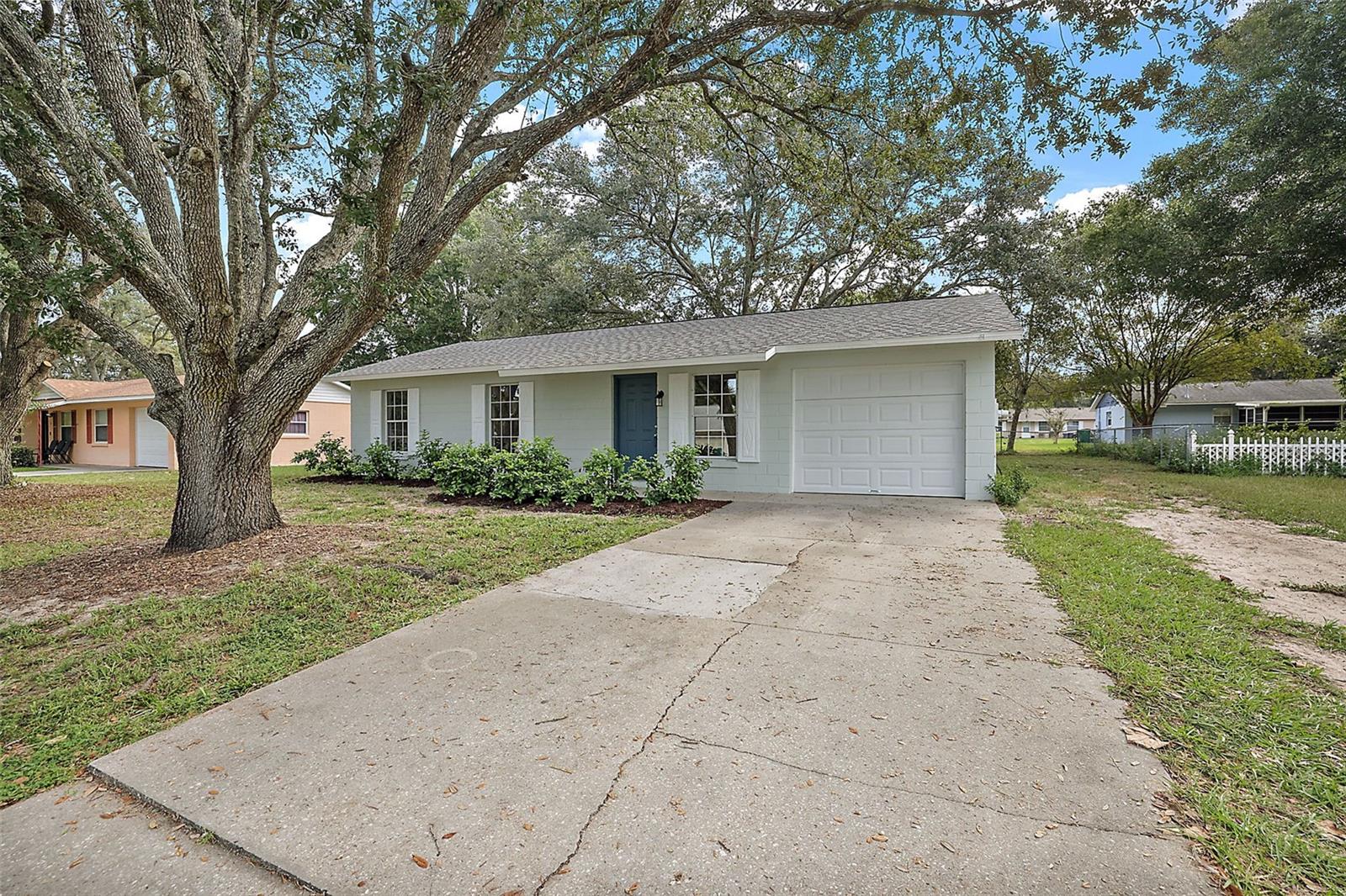 EUSTIS CRICKET LAKE VILLAGE ADD 03 - Residential