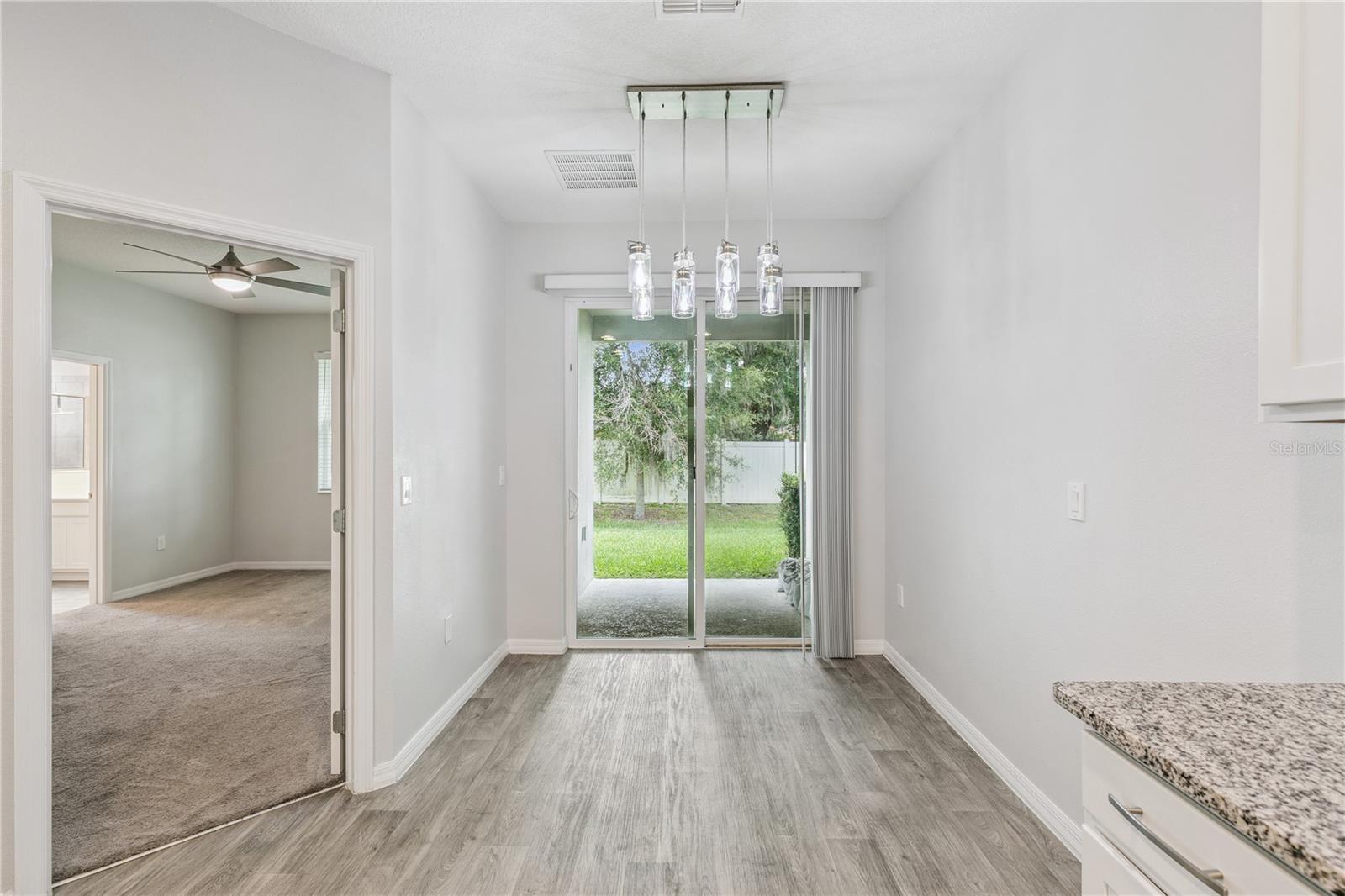 OAKTREE POINTE VILLAS - Residential Lease