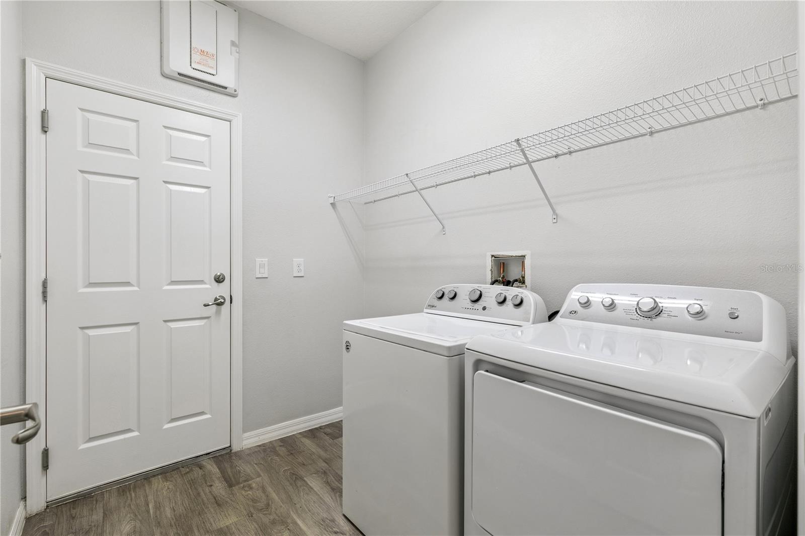 OAKTREE POINTE VILLAS - Residential Lease