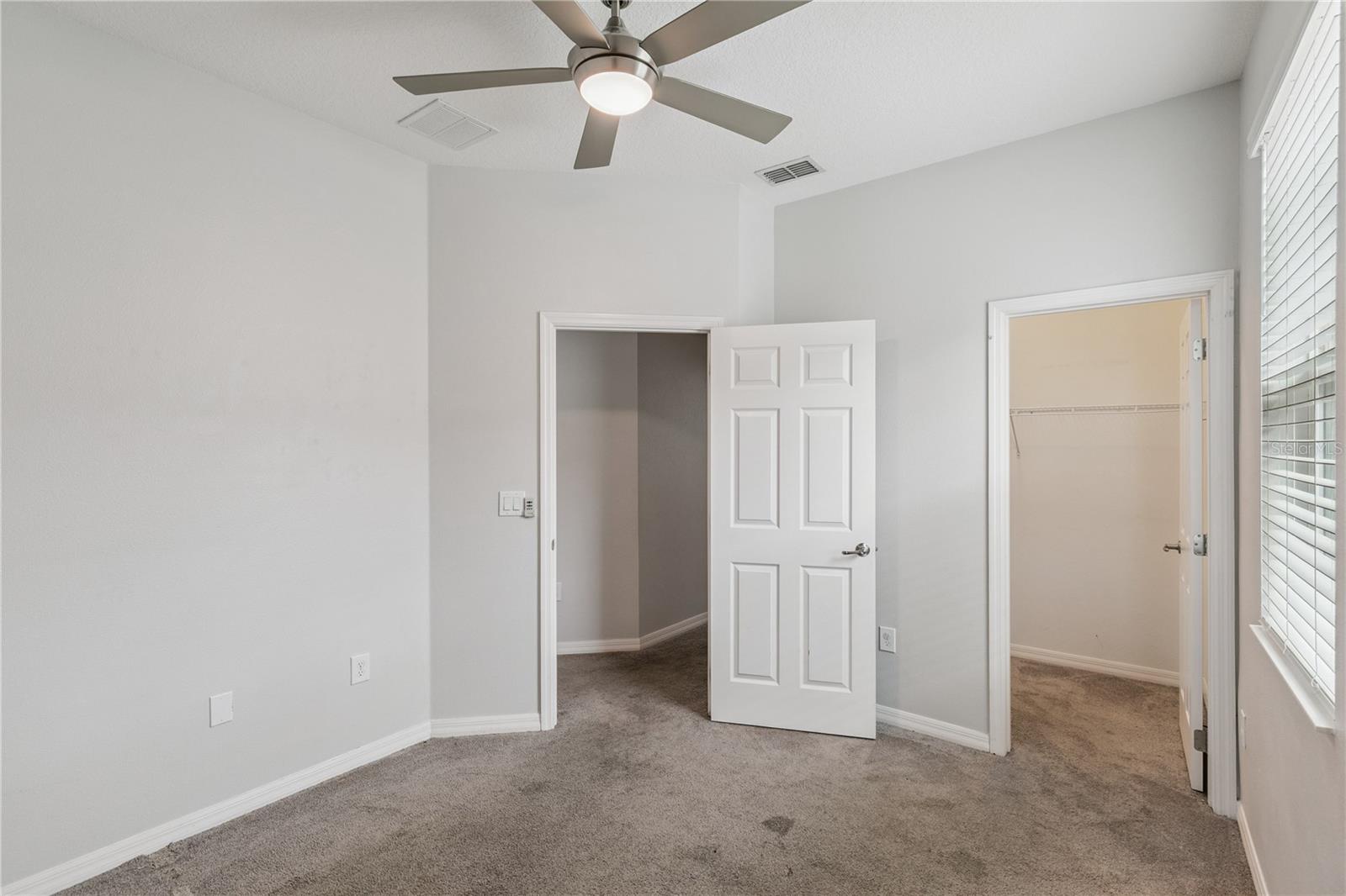 OAKTREE POINTE VILLAS - Residential Lease