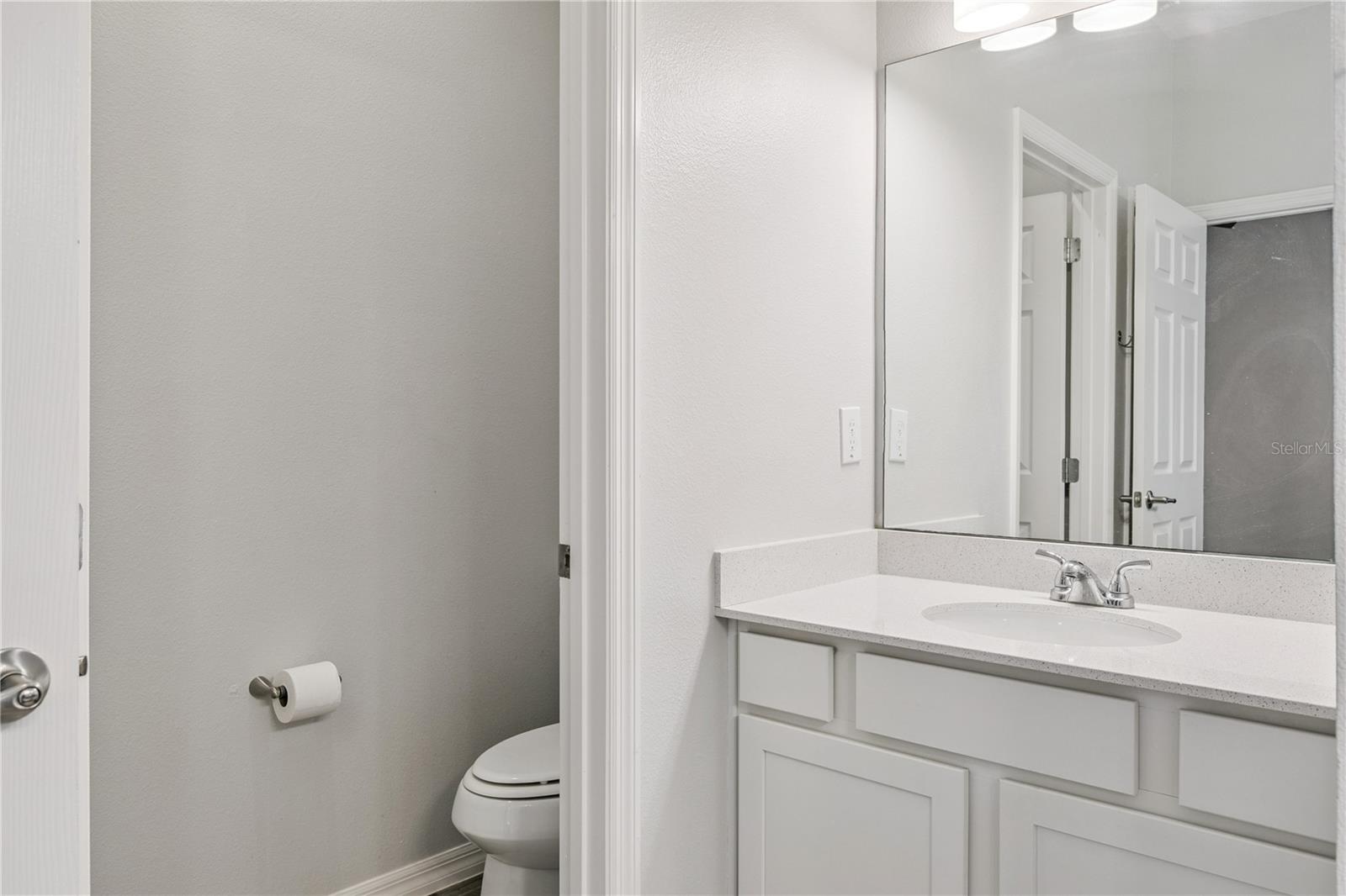 OAKTREE POINTE VILLAS - Residential Lease