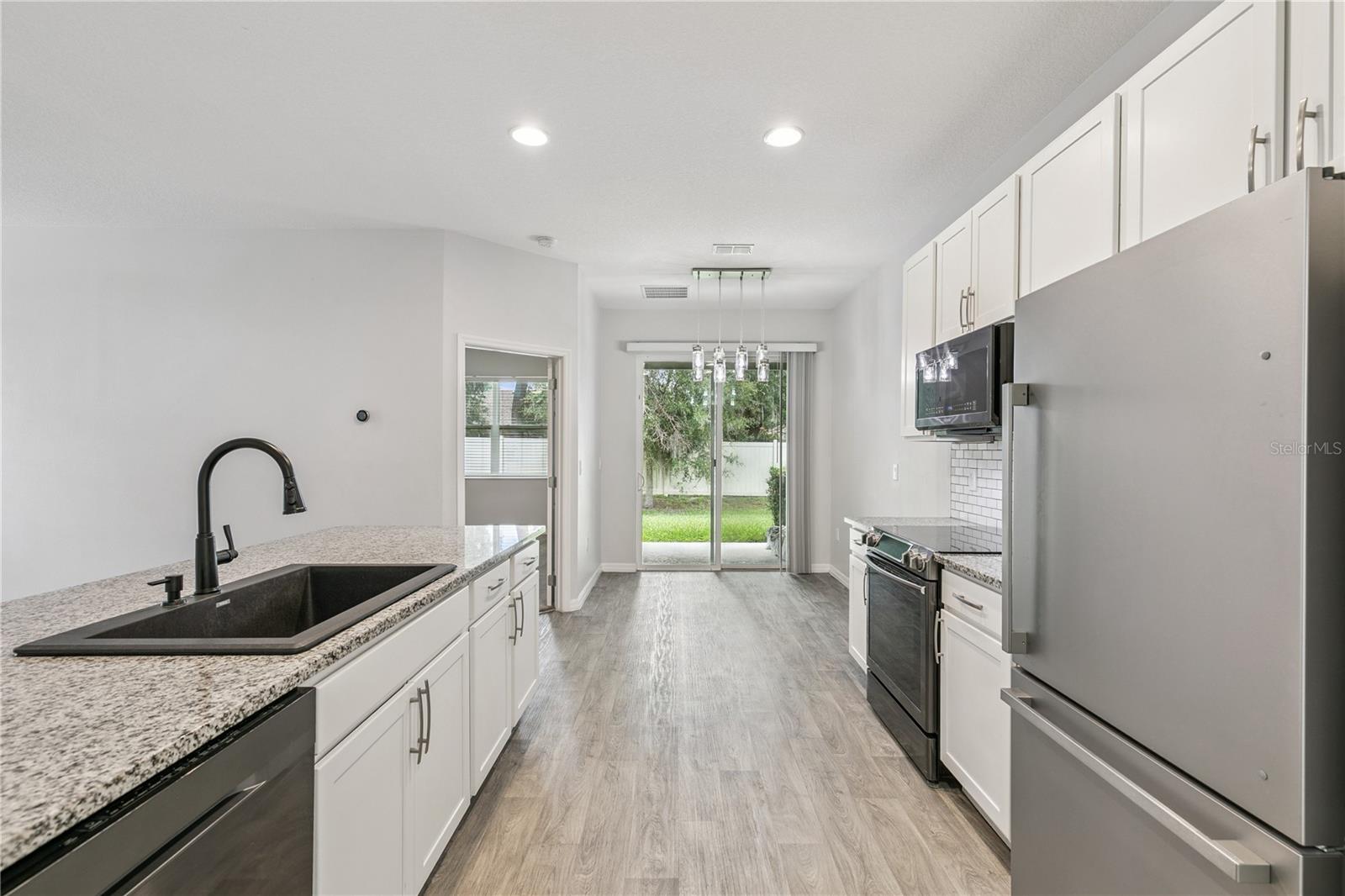 OAKTREE POINTE VILLAS - Residential Lease