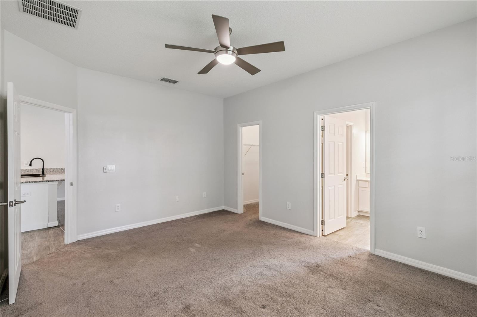OAKTREE POINTE VILLAS - Residential Lease