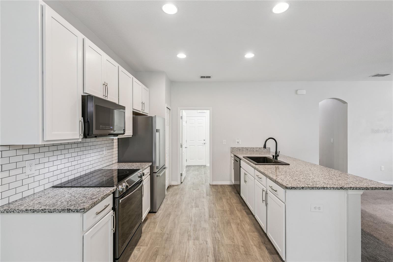 OAKTREE POINTE VILLAS - Residential Lease
