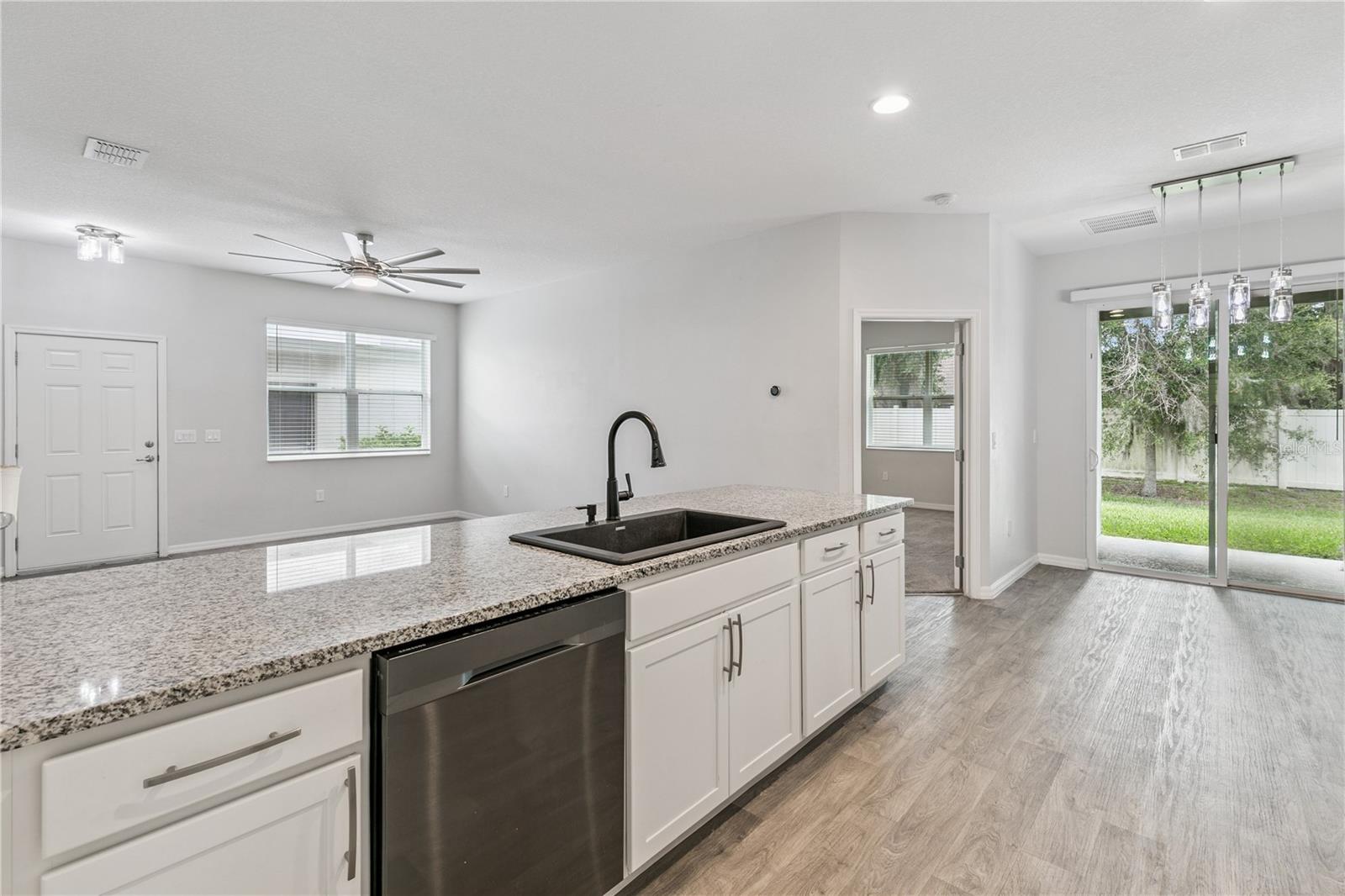 OAKTREE POINTE VILLAS - Residential Lease