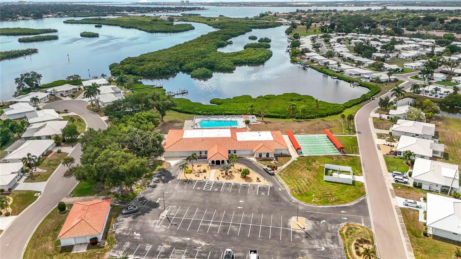 RIVER ISLES - Residential