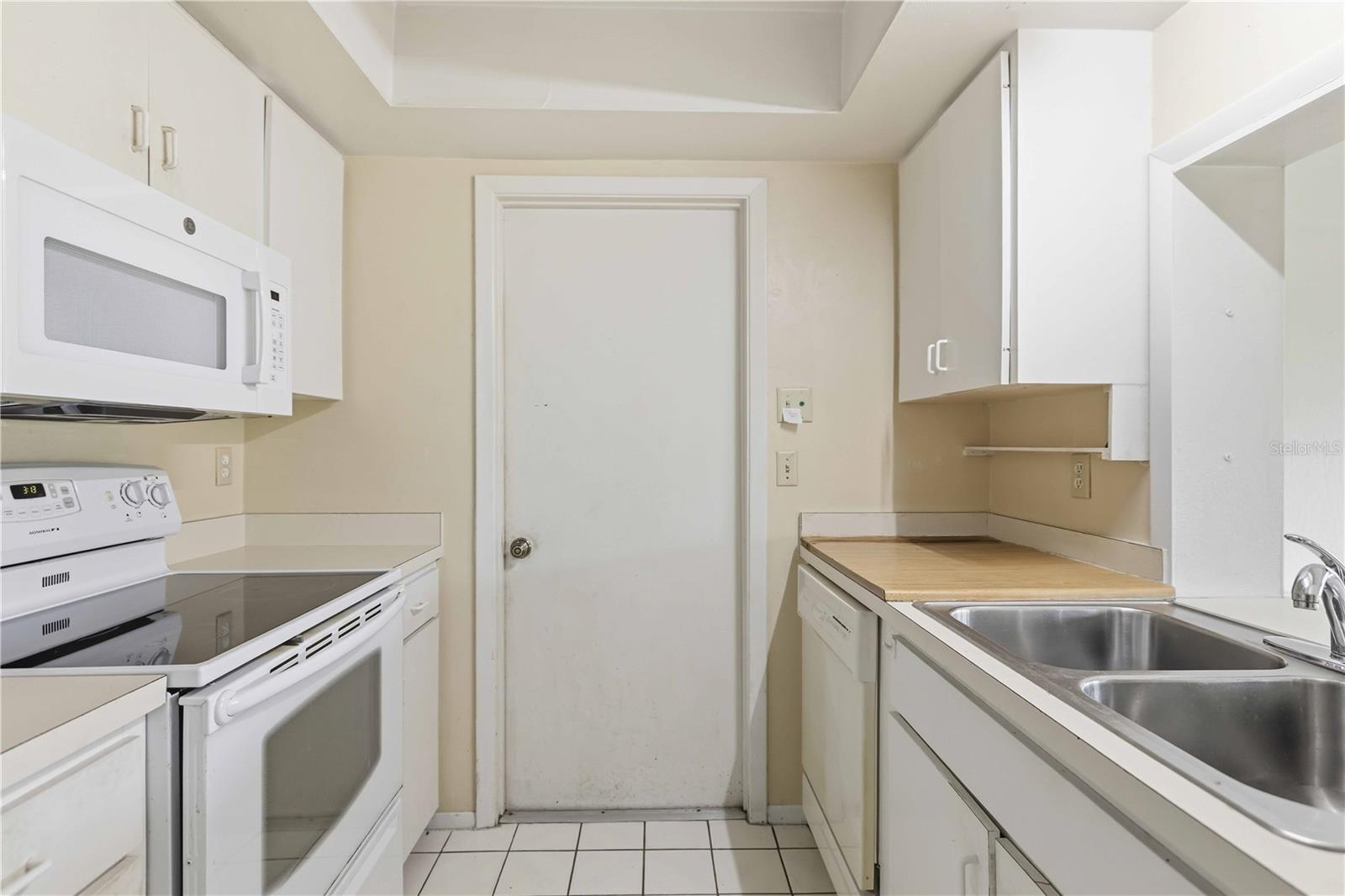 RIVER ISLES - Residential