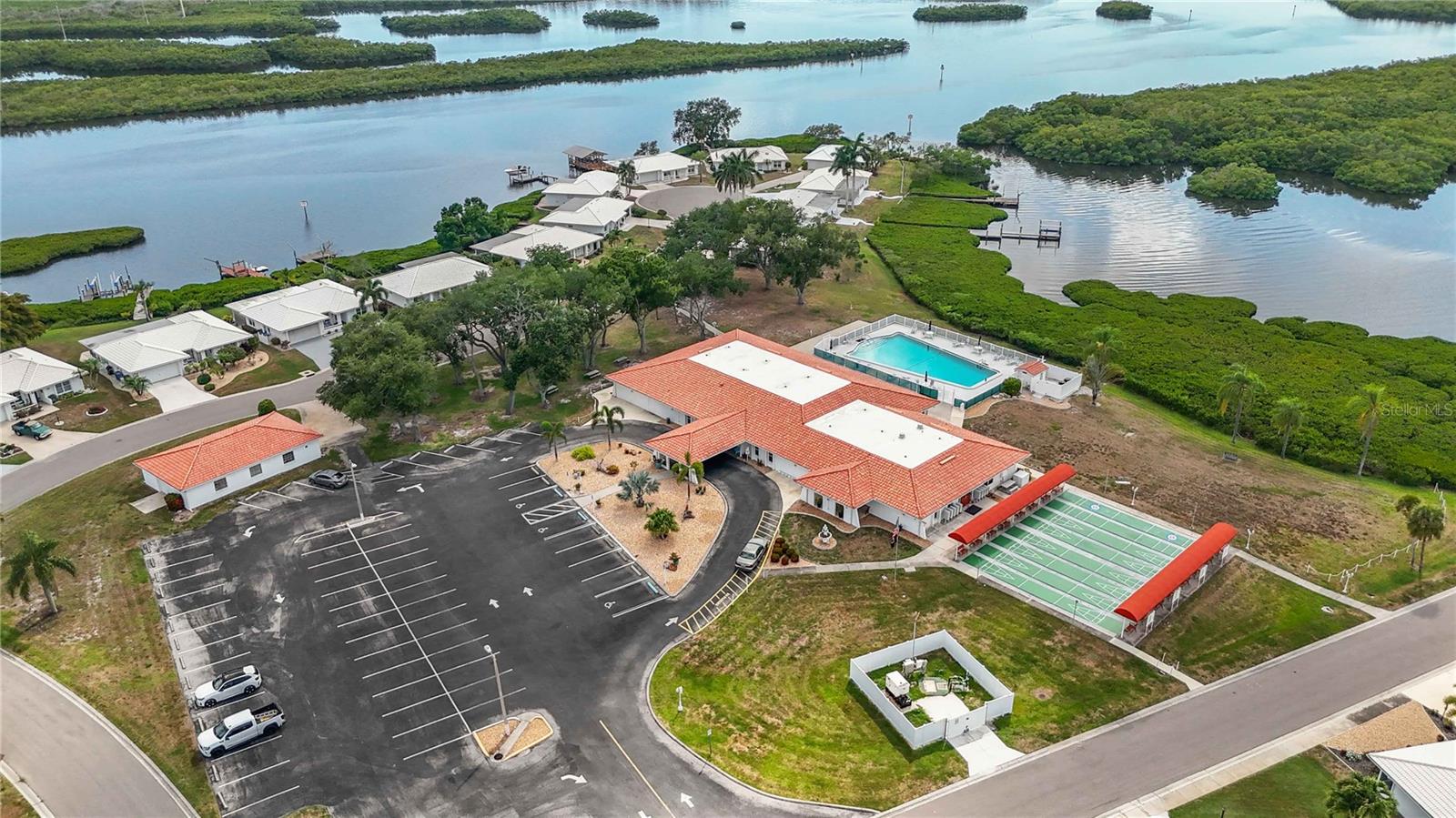 RIVER ISLES - Residential