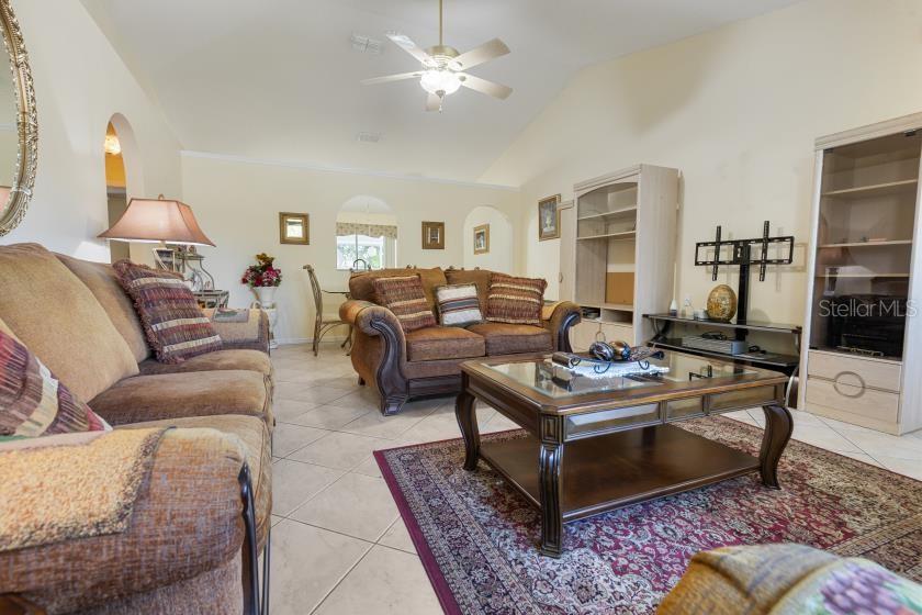 SPRING HILL - Residential
