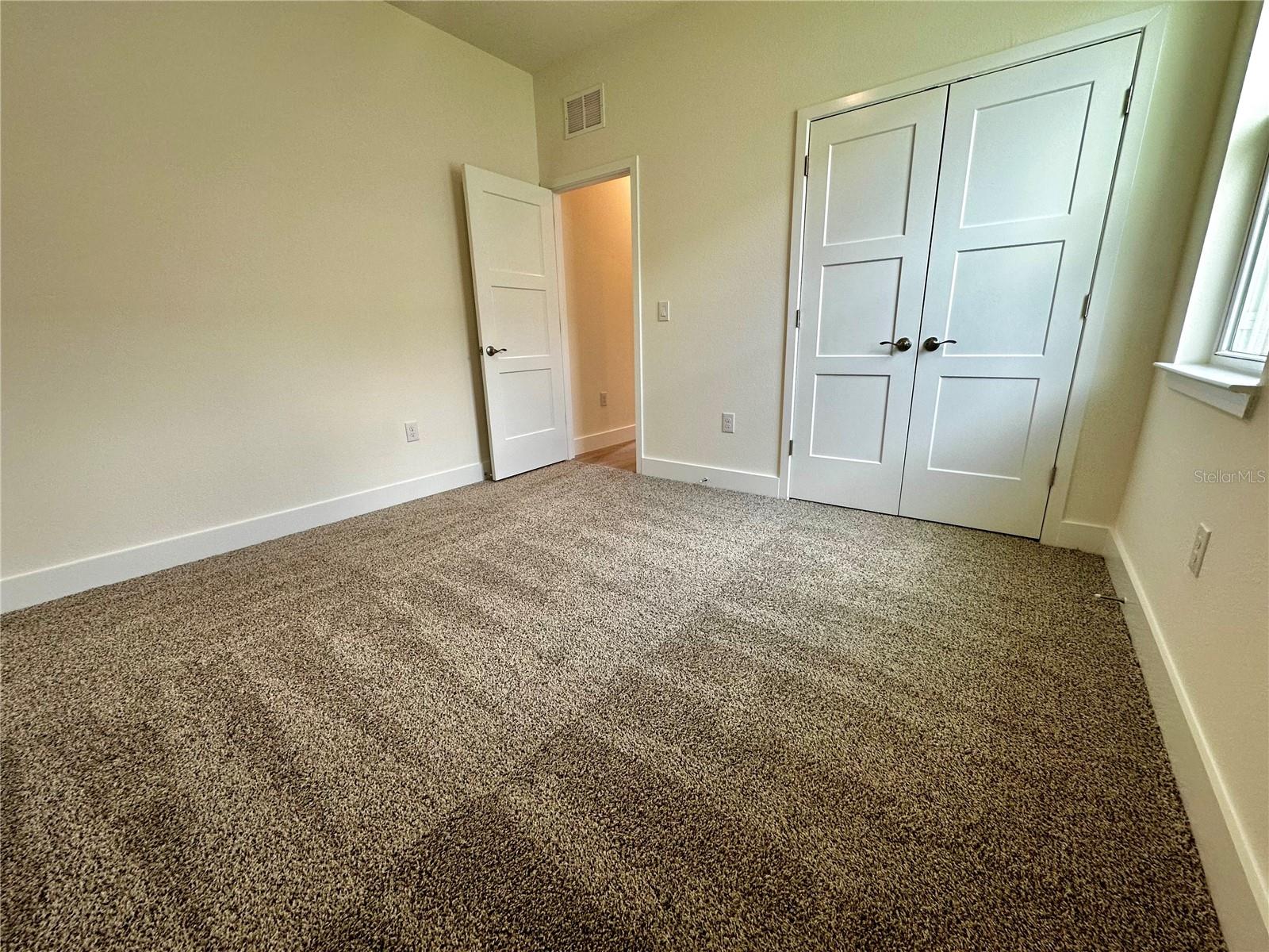 RIDGE AT HEATHBROOK - Residential Lease