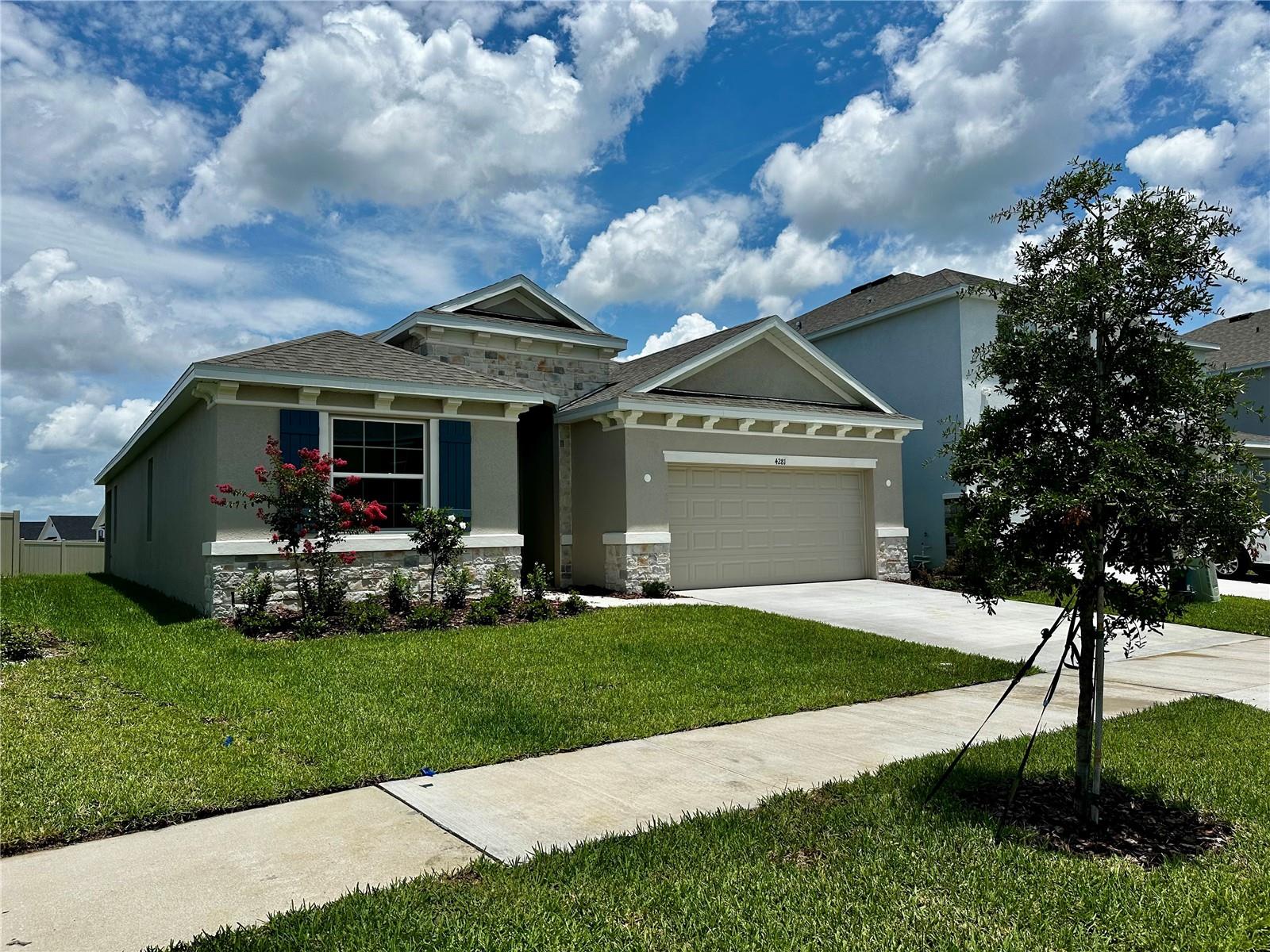 RIDGE AT HEATHBROOK - Residential Lease