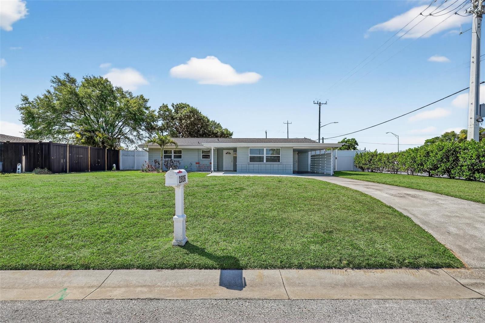SOUTH GATE - Residential