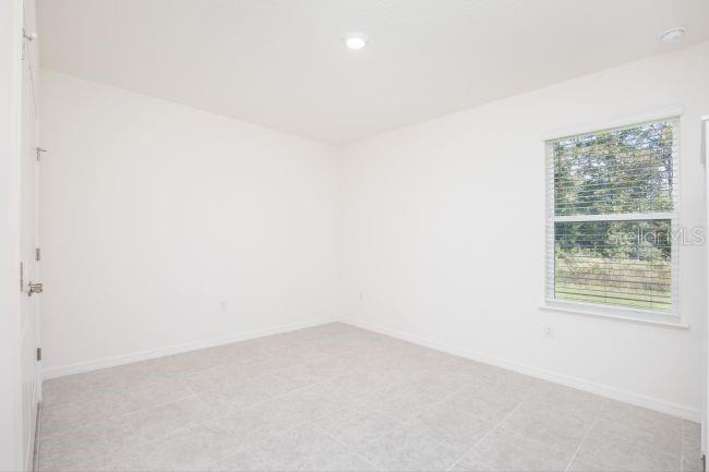 MARION OAKS #7 - Residential