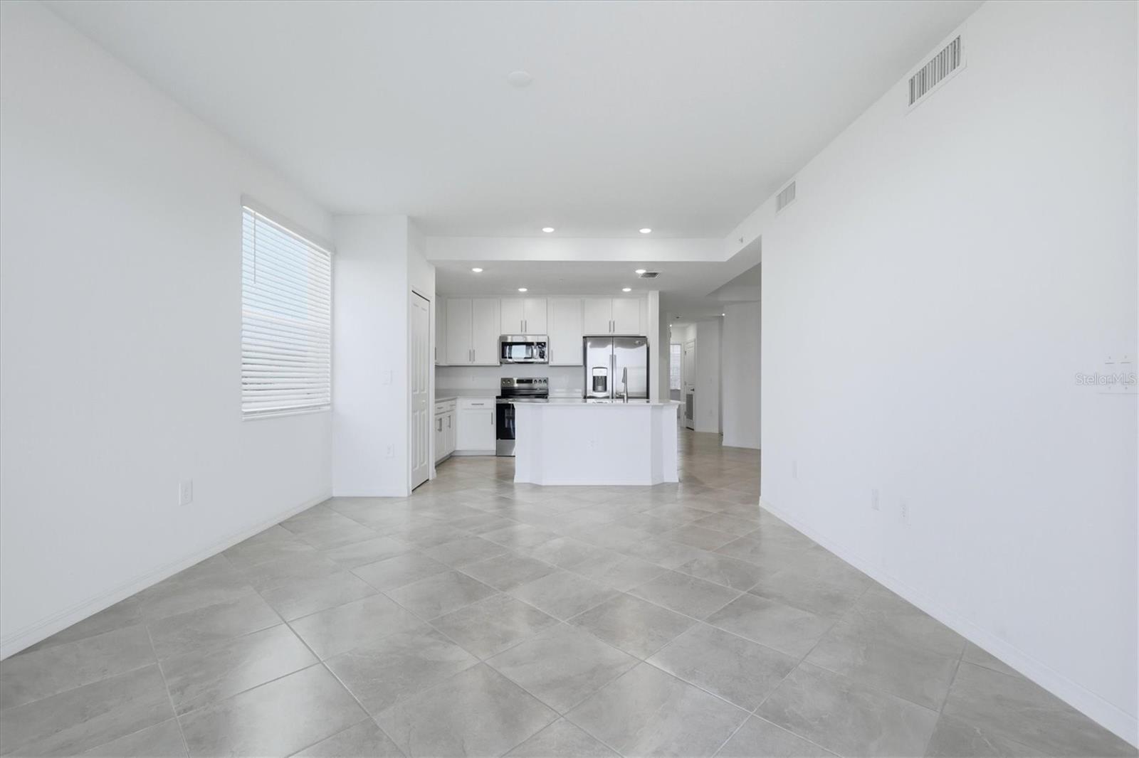 CALUSA COUNTRY CLUB - Residential