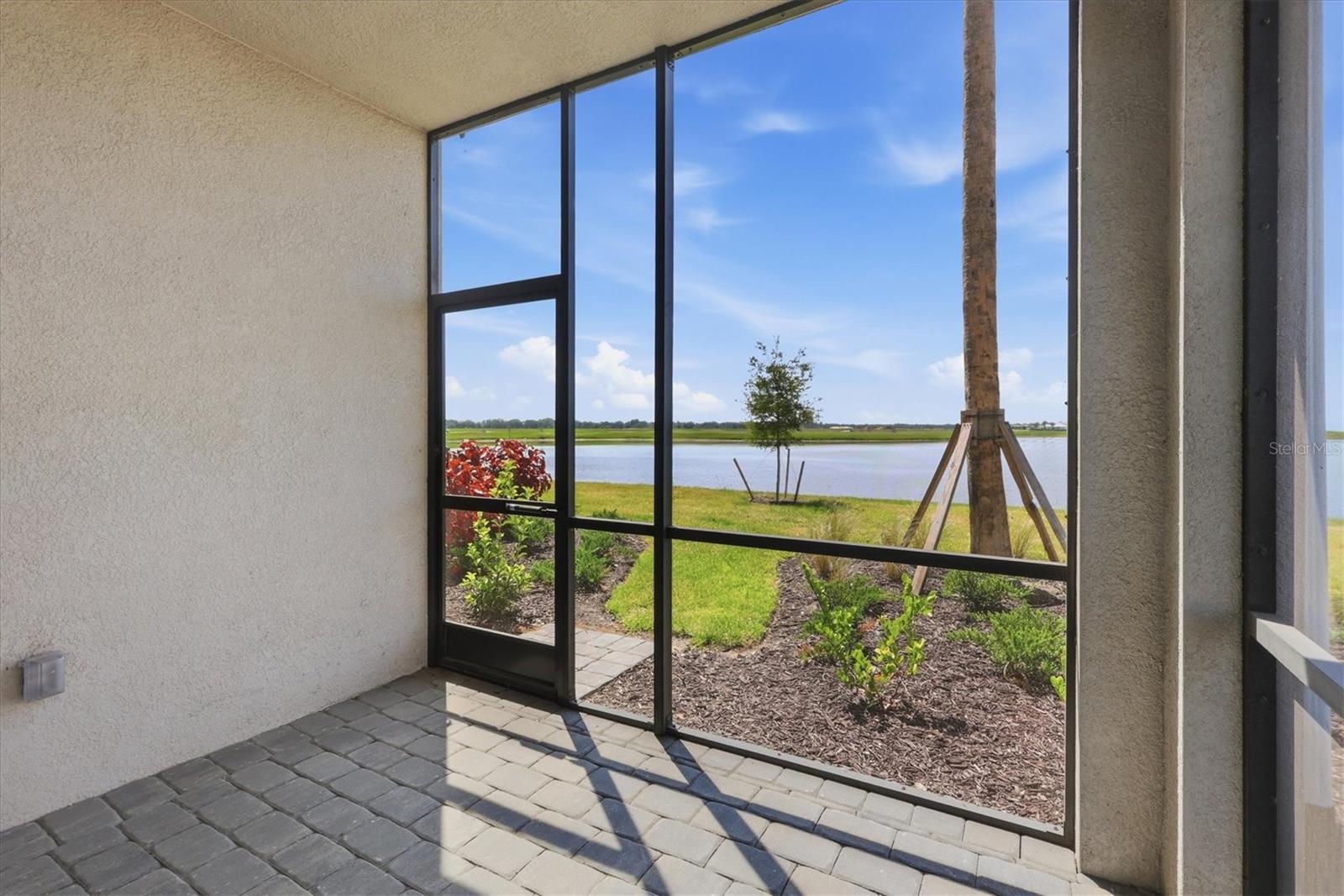 CALUSA COUNTRY CLUB - Residential