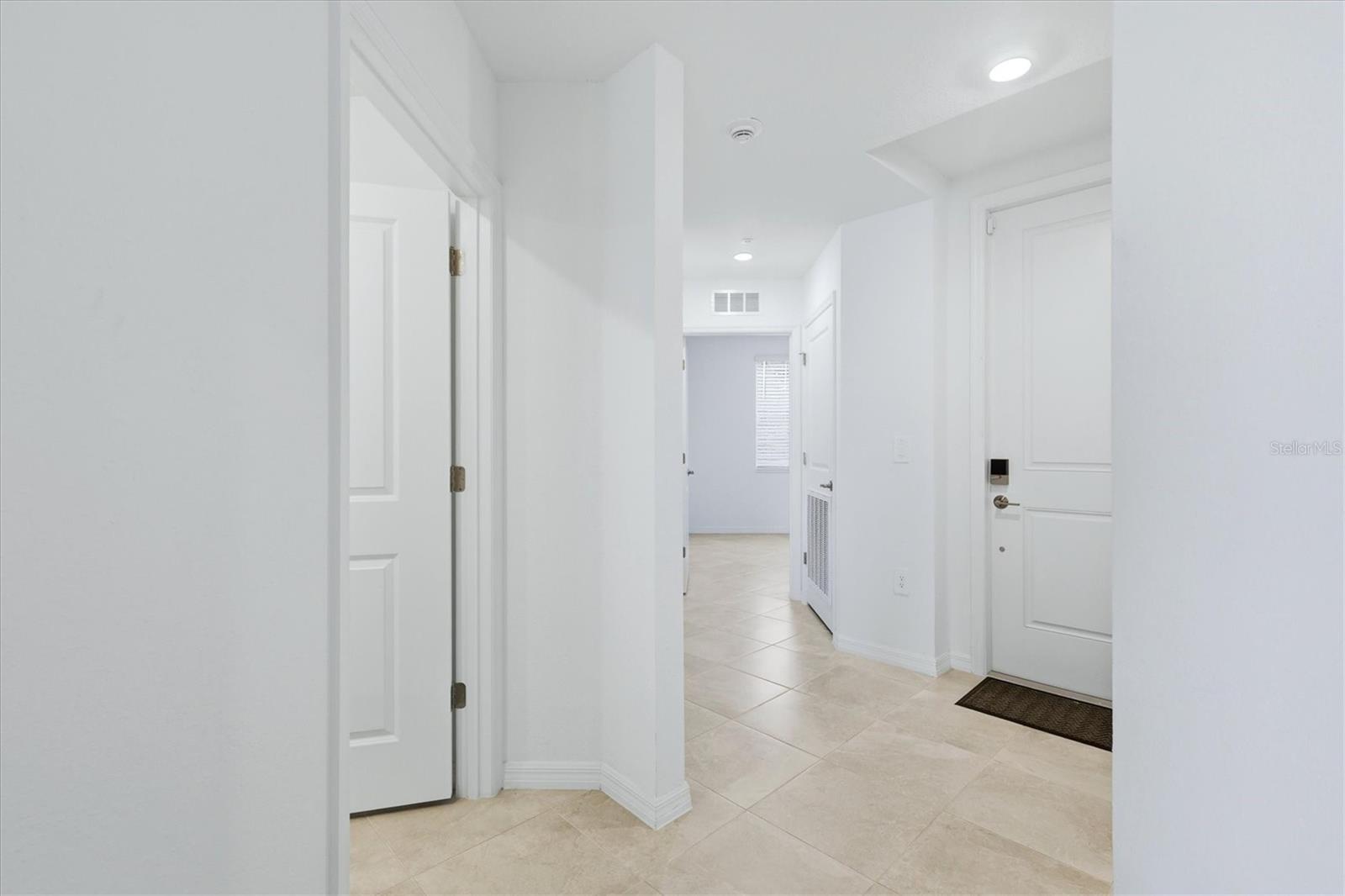 CALUSA COUNTRY CLUB - Residential