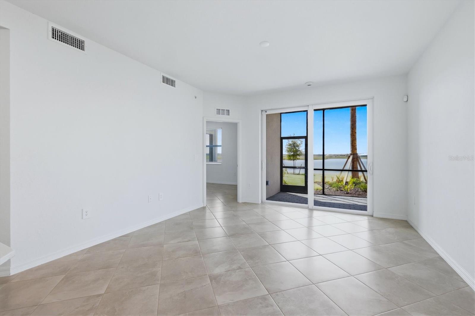 CALUSA COUNTRY CLUB - Residential