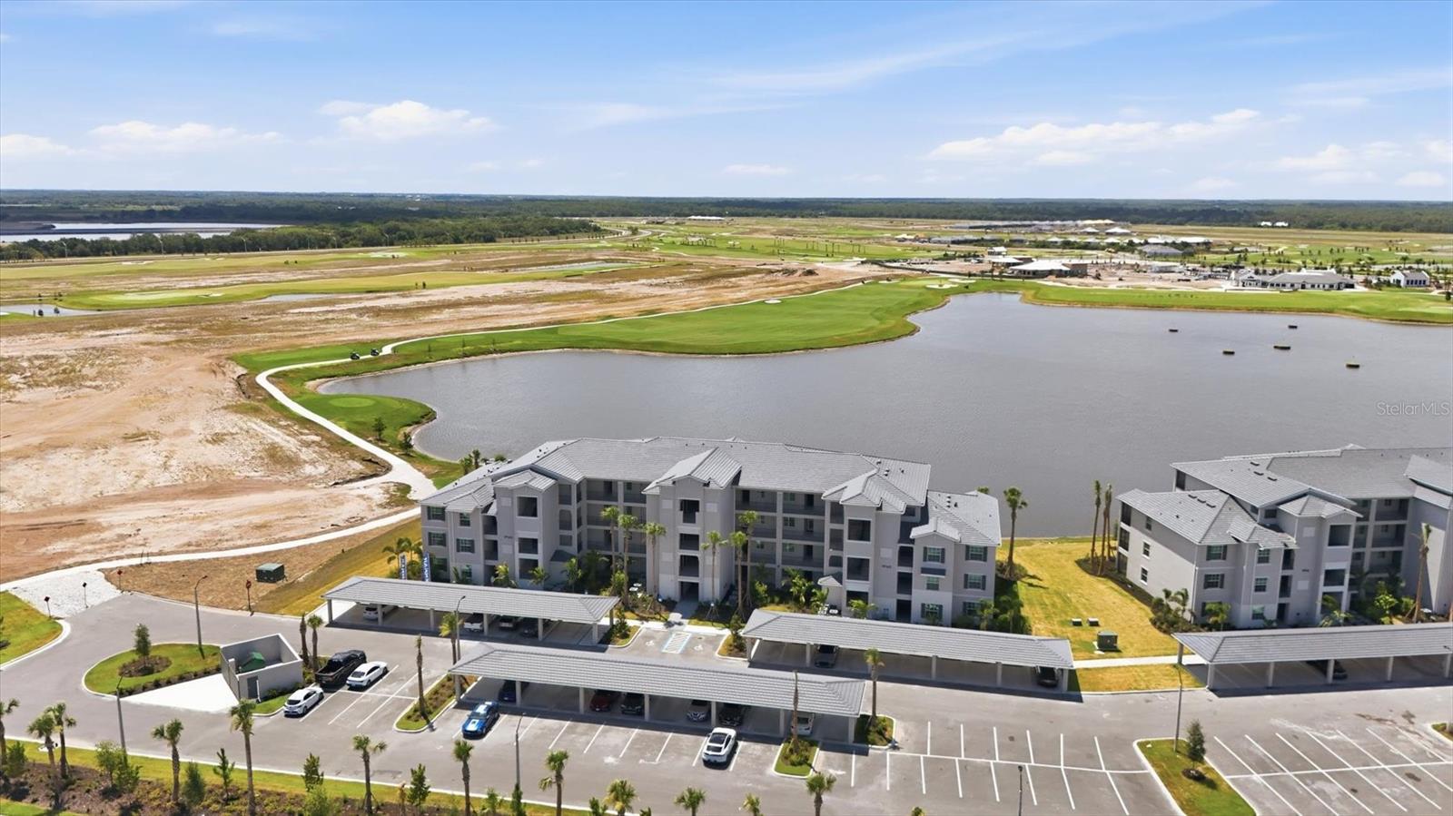 CALUSA COUNTRY CLUB - Residential