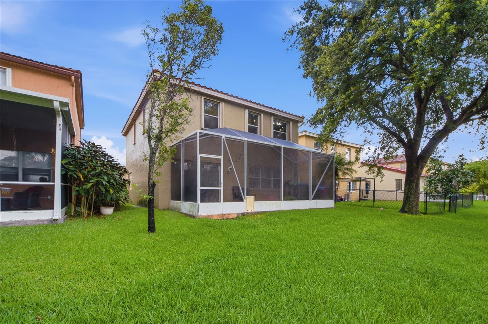 HAMMOCKS AT RIVERGLEN - Residential