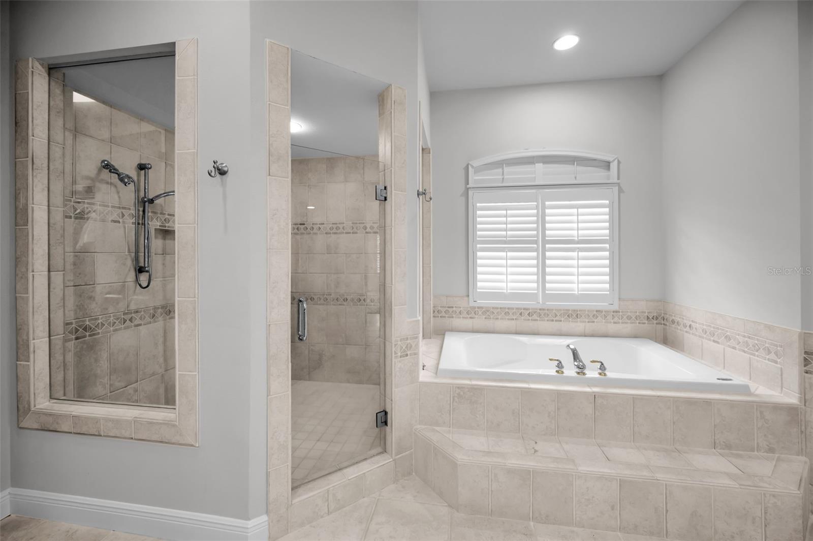 BAYOU CLUB ESTATES TR 2 PH 3 - Residential
