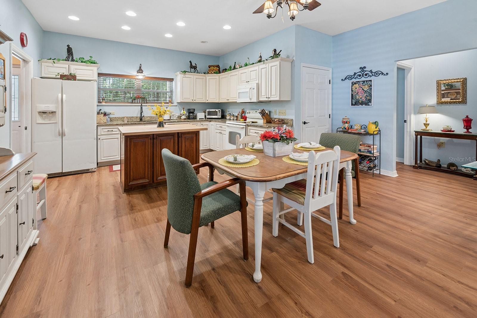 WINDING RIVER PRESERVE - Residential