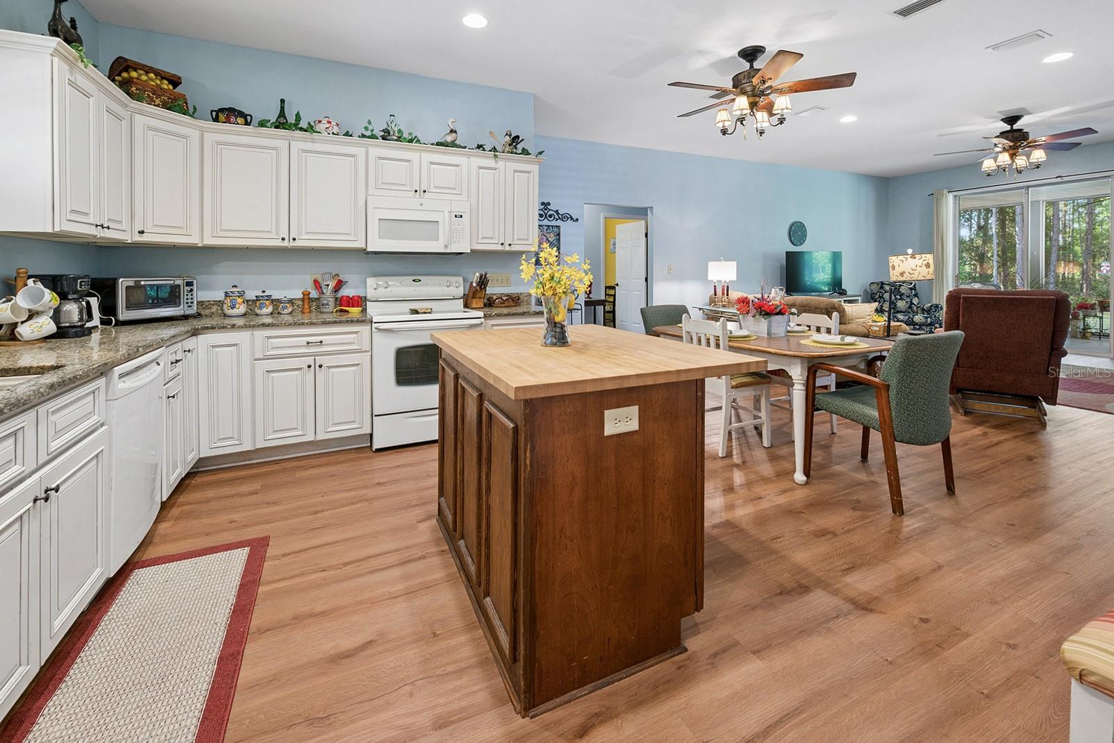 WINDING RIVER PRESERVE - Residential