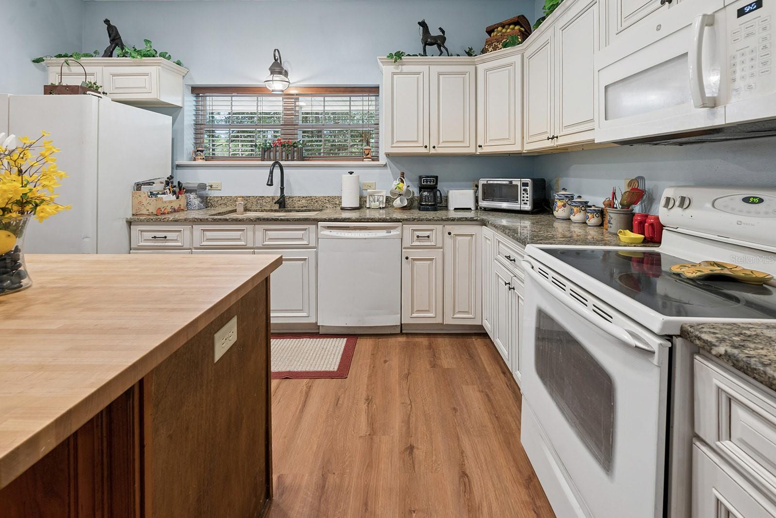 WINDING RIVER PRESERVE - Residential