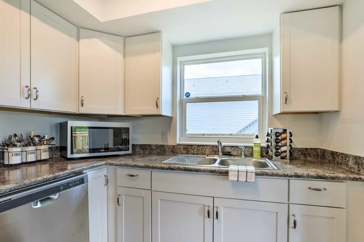 COLLURA SUB 1ST ADD - Residential Lease