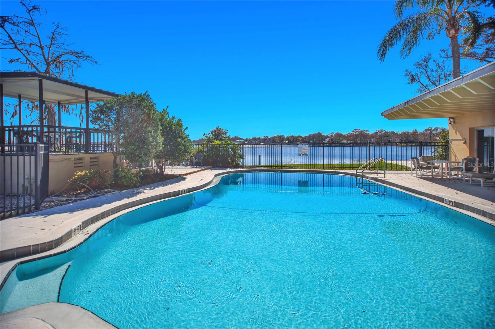 LAKESIDE MANOR APTS CONDO - Residential
