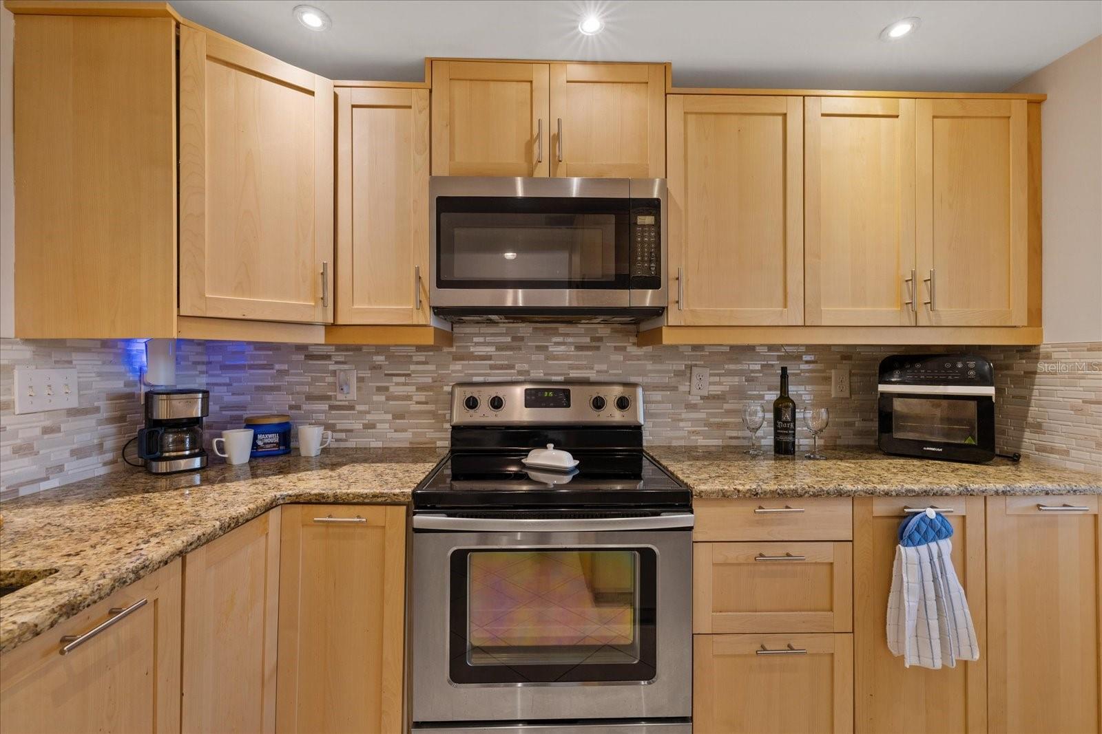 GARDENS OF BEACON SQUARE CONDO - Residential