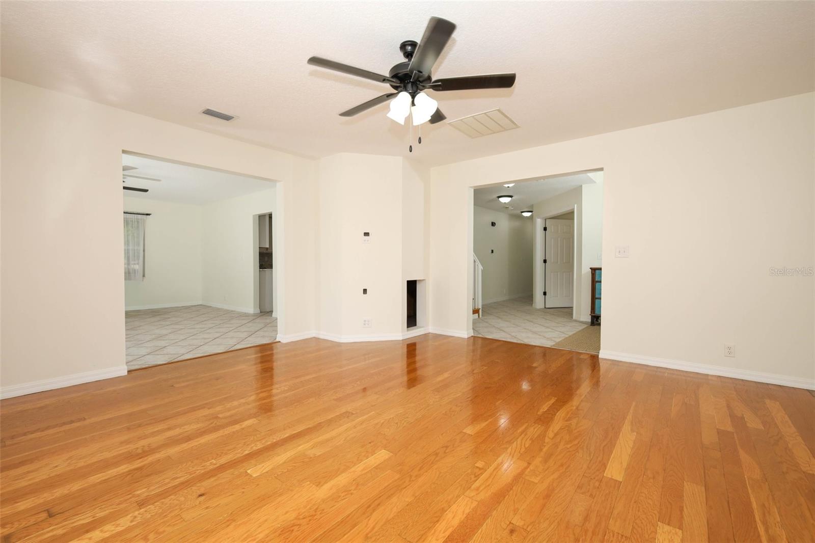 FLOMICH GARDEN SEC/HOLLY HILL HEIGHTS - Residential