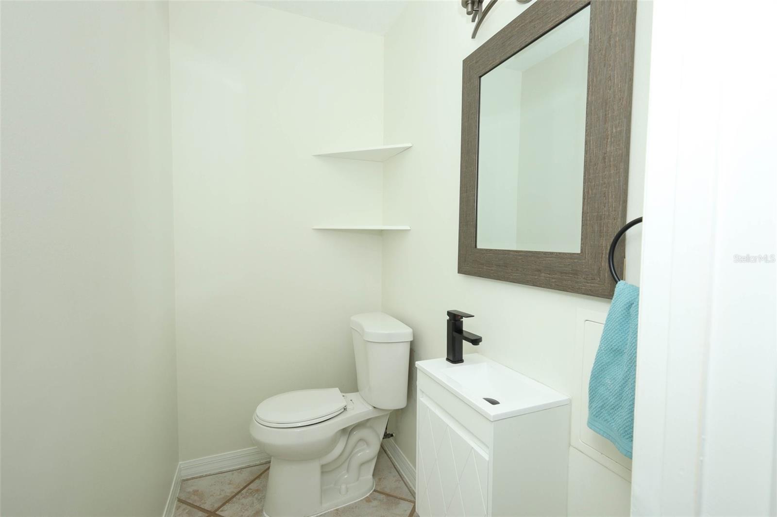 FLOMICH GARDEN SEC/HOLLY HILL HEIGHTS - Residential