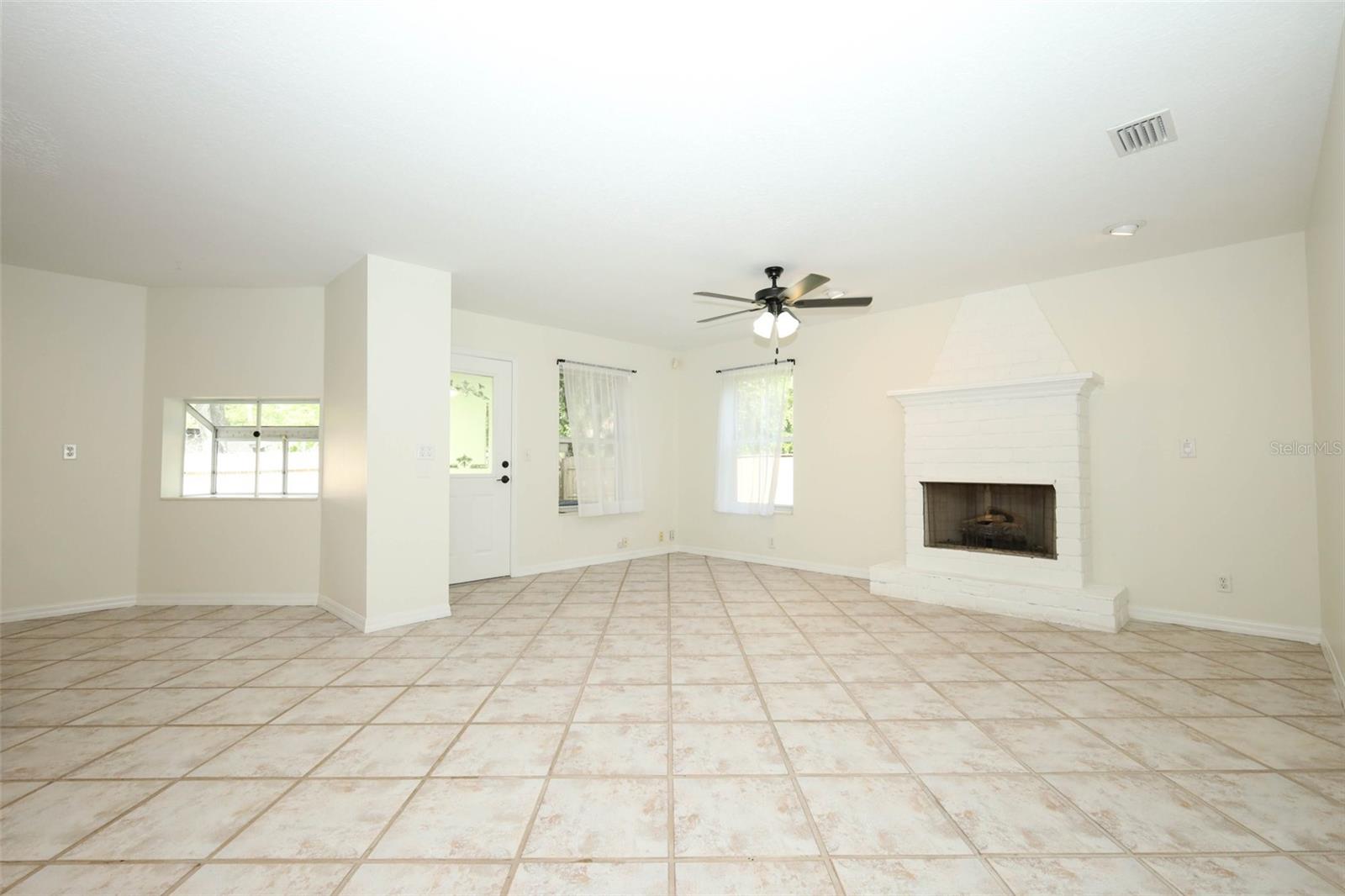 FLOMICH GARDEN SEC/HOLLY HILL HEIGHTS - Residential
