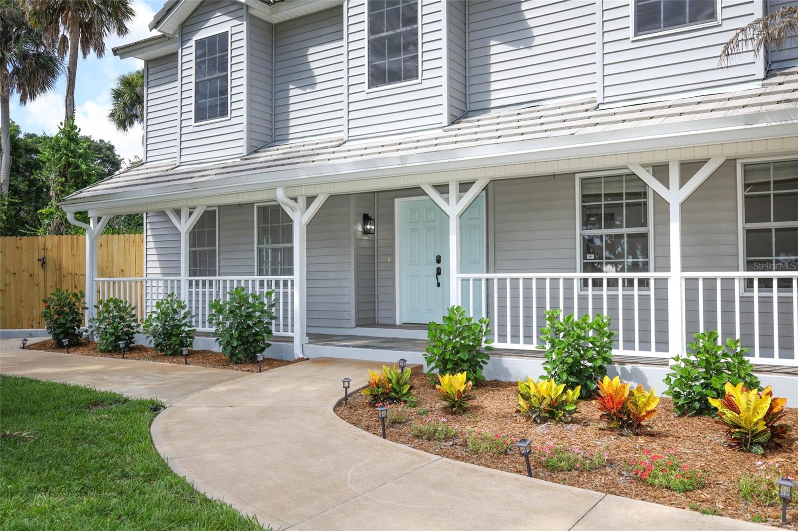 FLOMICH GARDEN SEC/HOLLY HILL HEIGHTS - Residential
